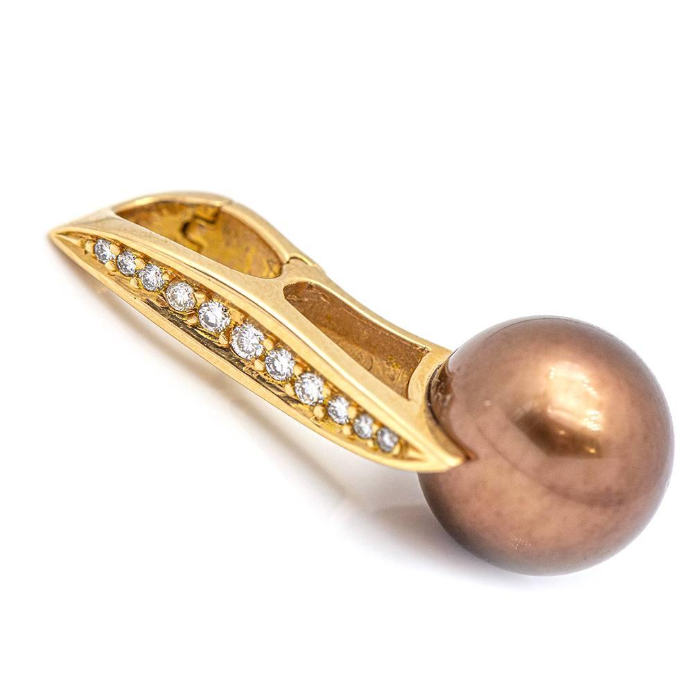 LARGÉ Gold, Pearl and Diamond Pendant In New Condition For Sale In BARCELONA, ES