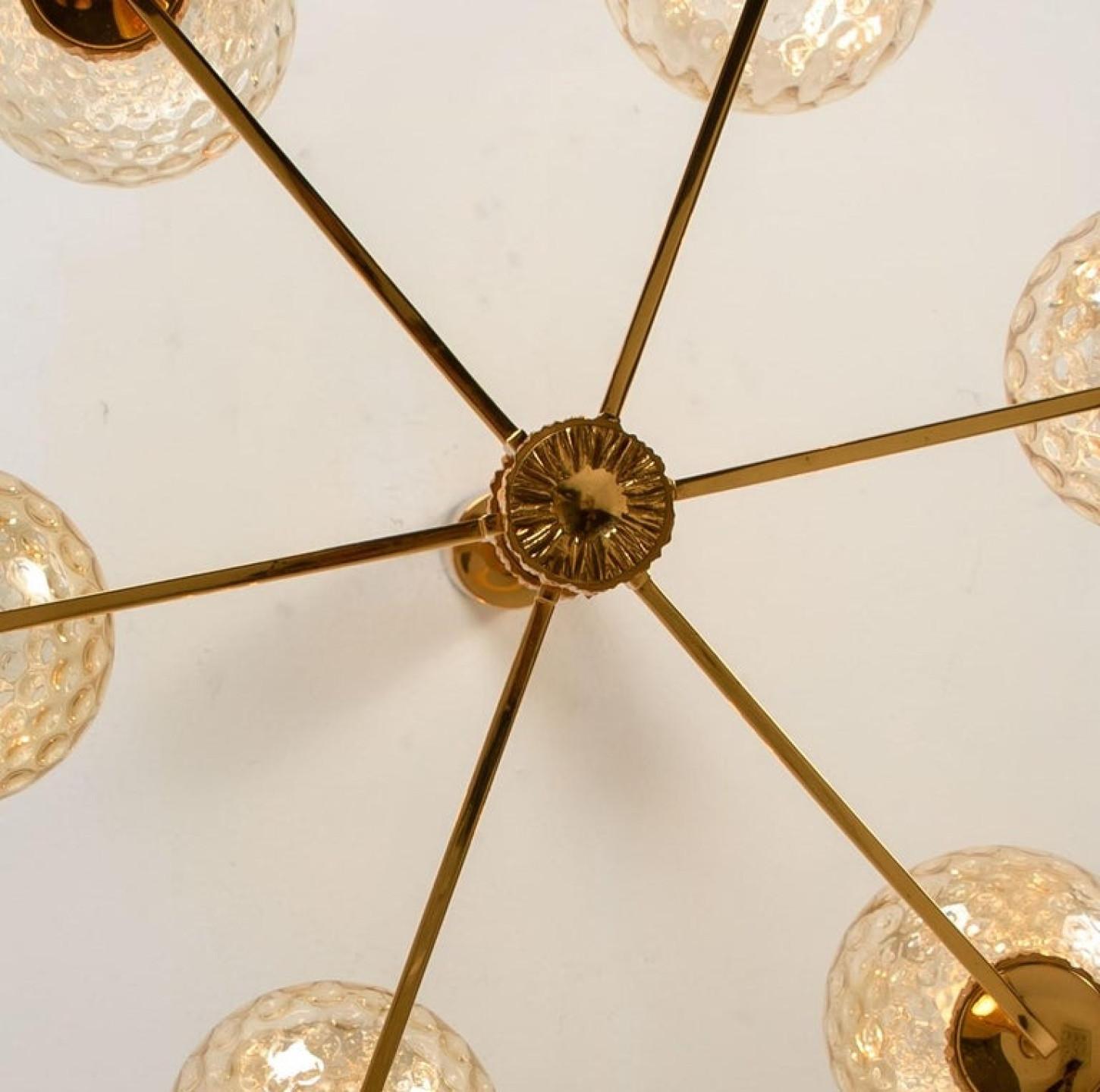 Large Gold-Plated Blown Glass Chandelier in the Style of Brotto, Italy For Sale 2