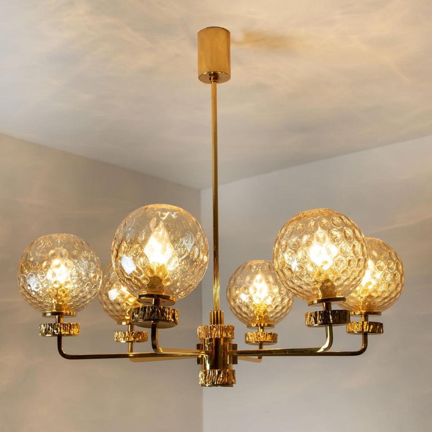 Large Gold-Plated Blown Glass Chandelier in the Style of Brotto, Italy For Sale 4