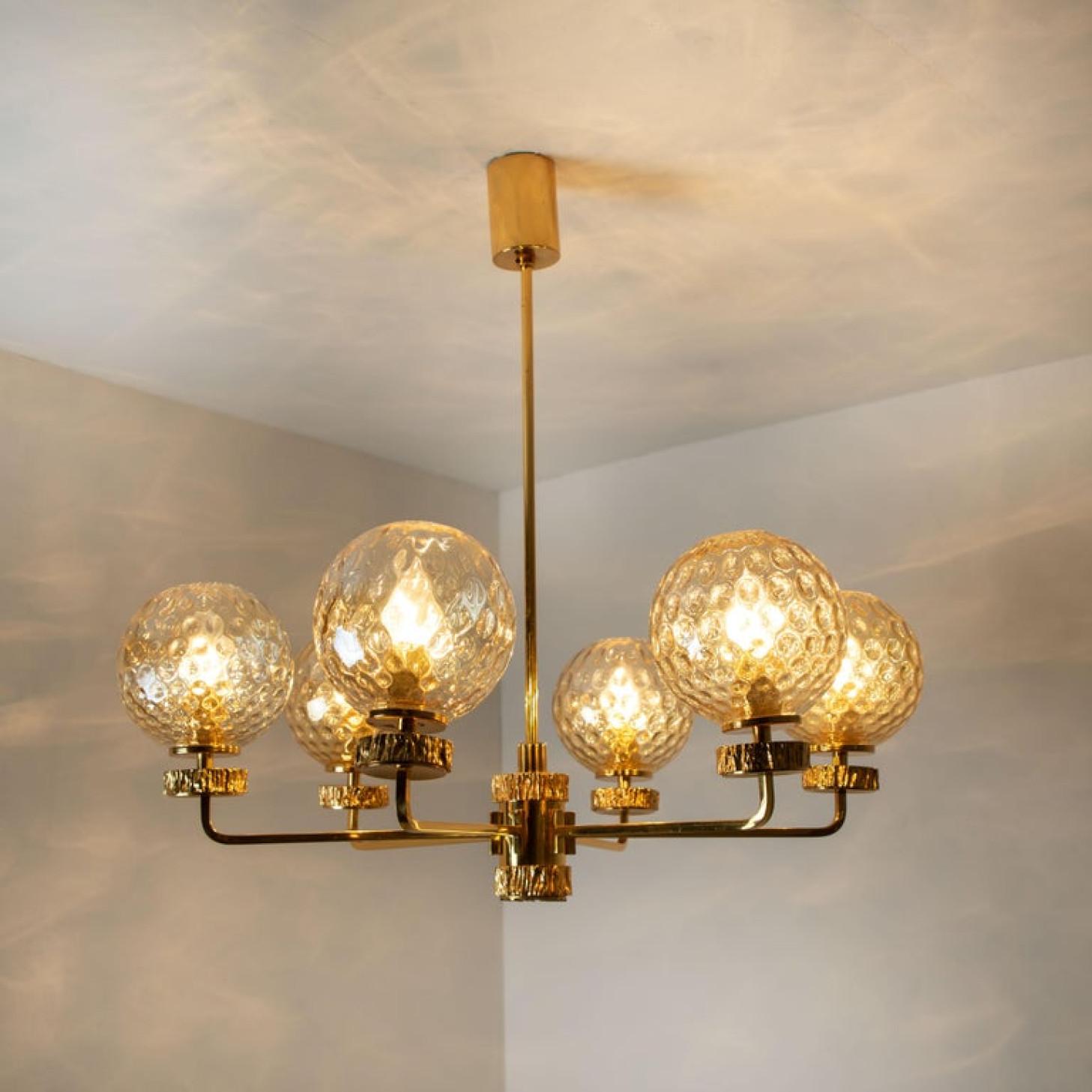 Large Gold-Plated Blown Glass Chandelier in the Style of Brotto, Italy For Sale 5