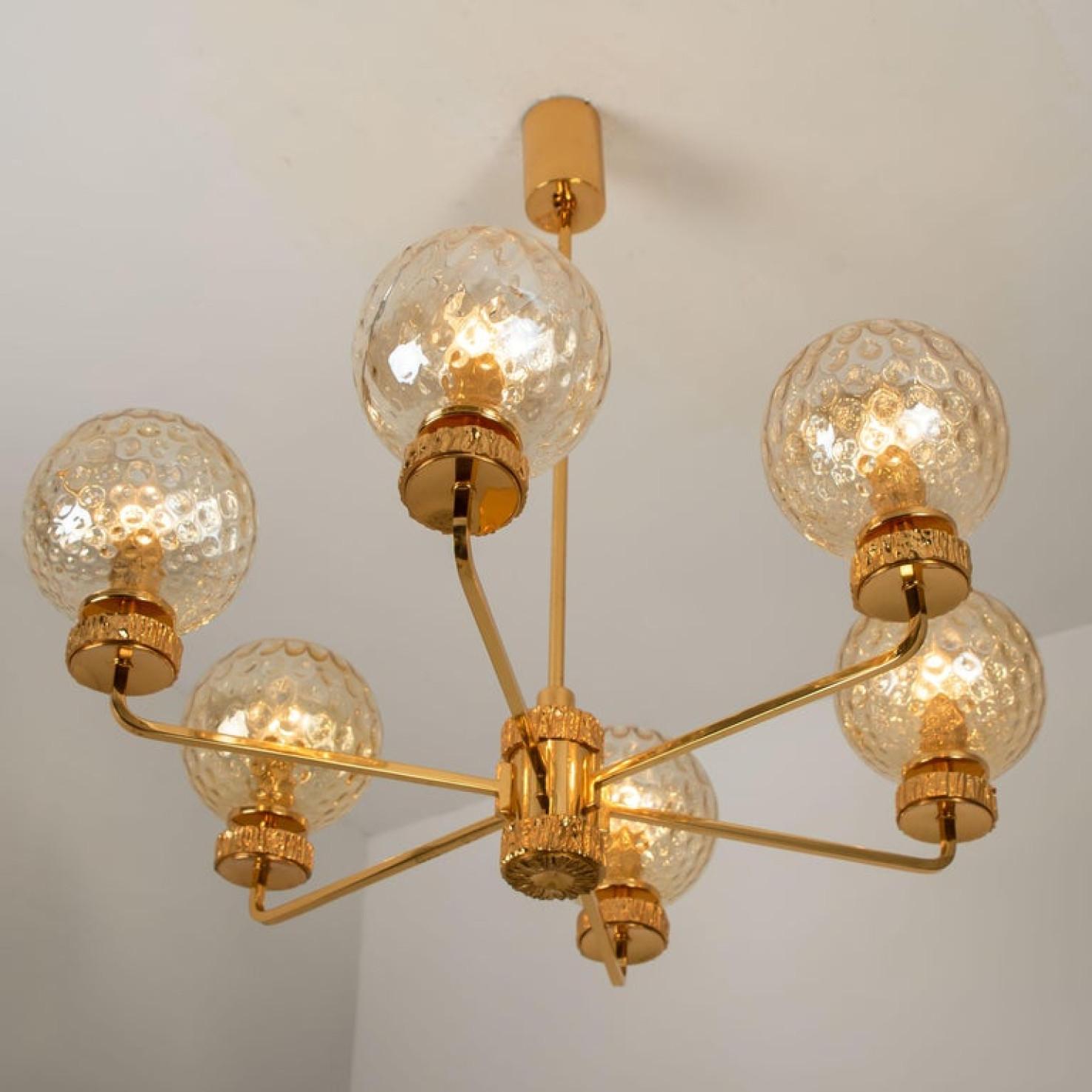 Large Gold-Plated Blown Glass Chandelier in the Style of Brotto, Italy For Sale 6