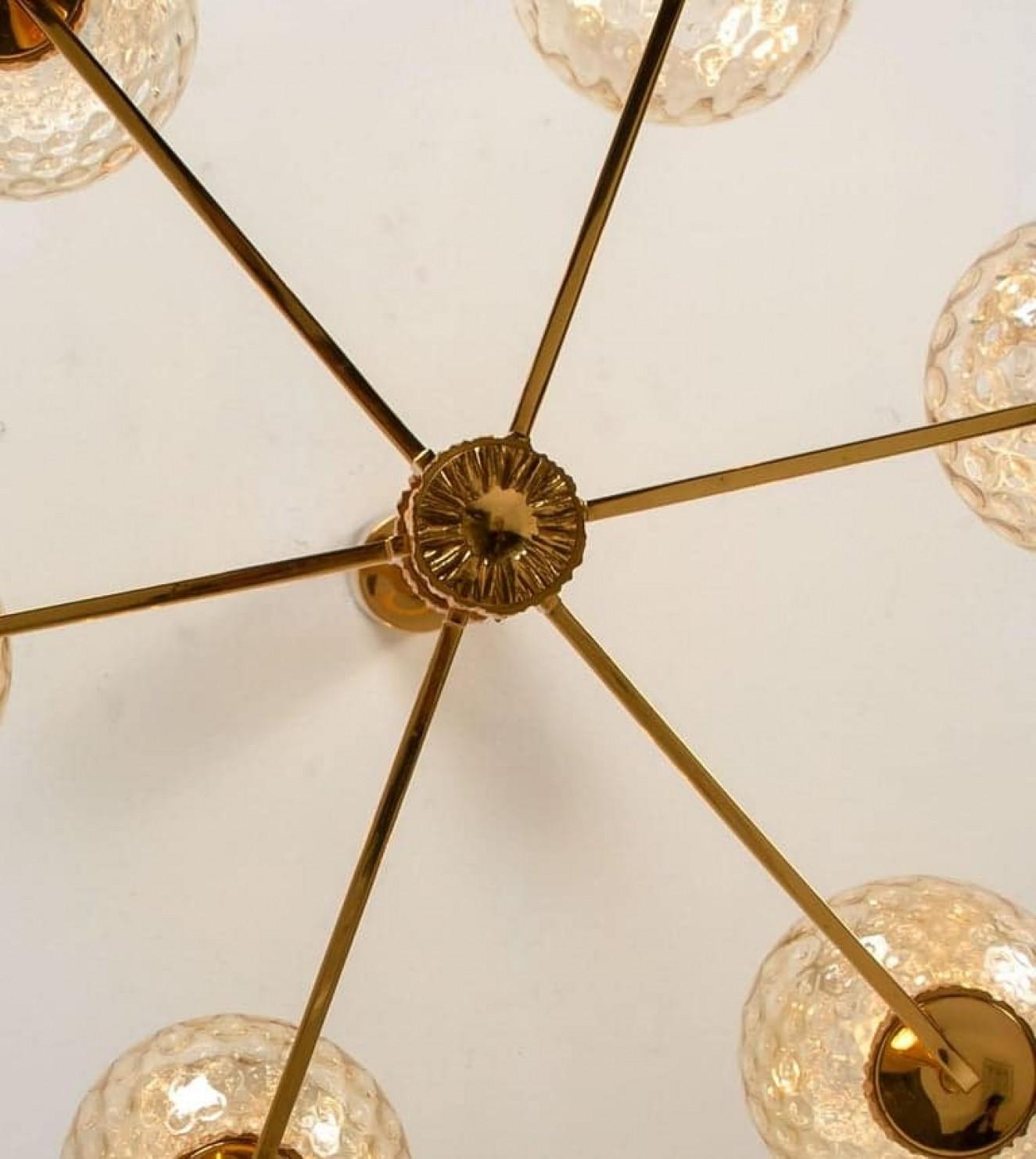 Grand lustre en verre soufflé plaqué or dans le style de Brotto, Italie en vente 6