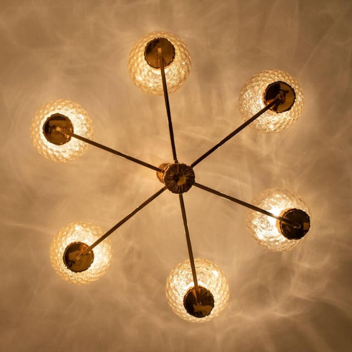 Grand lustre en verre soufflé plaqué or dans le style de Brotto, Italie Bon état - En vente à Rijssen, NL