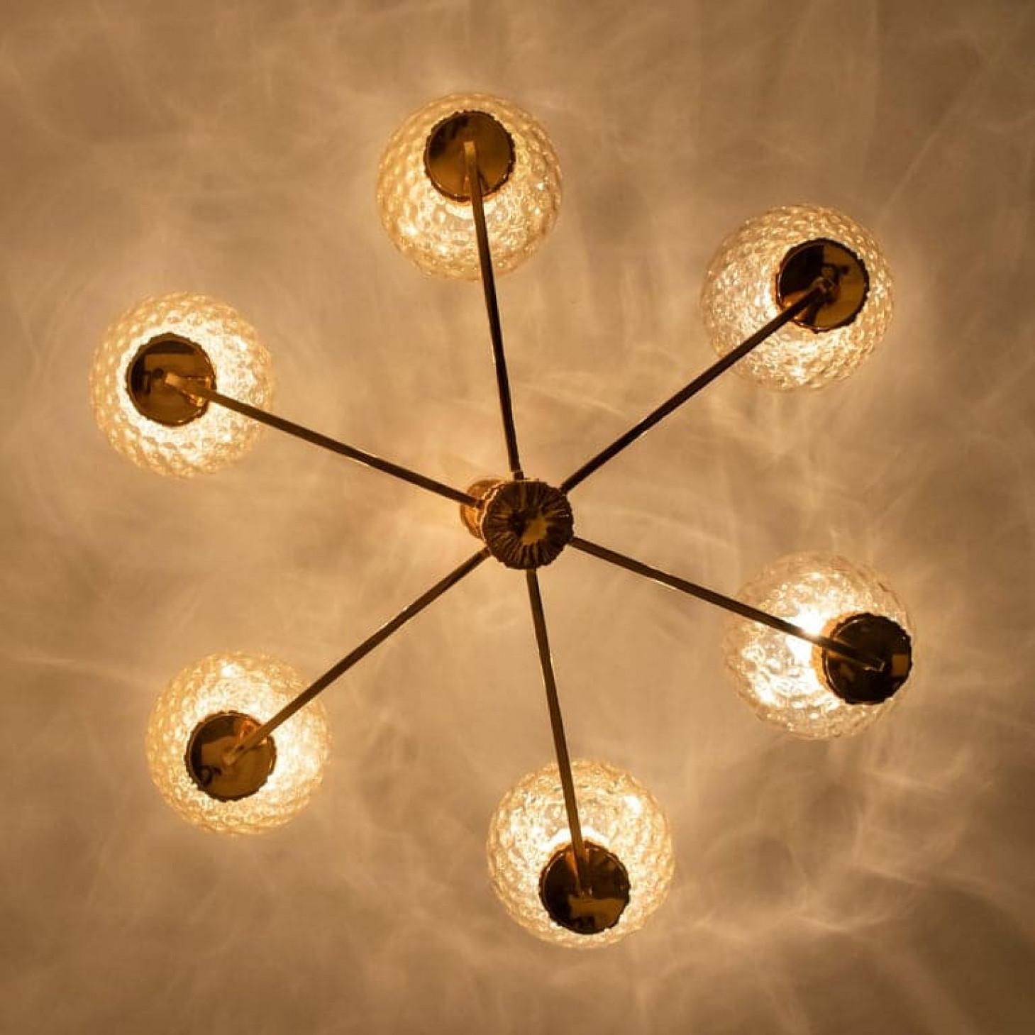 Grande lampadario in vetro soffiato placcato oro nello stile di Brotto, Italia In condizioni buone in vendita a Rijssen, NL