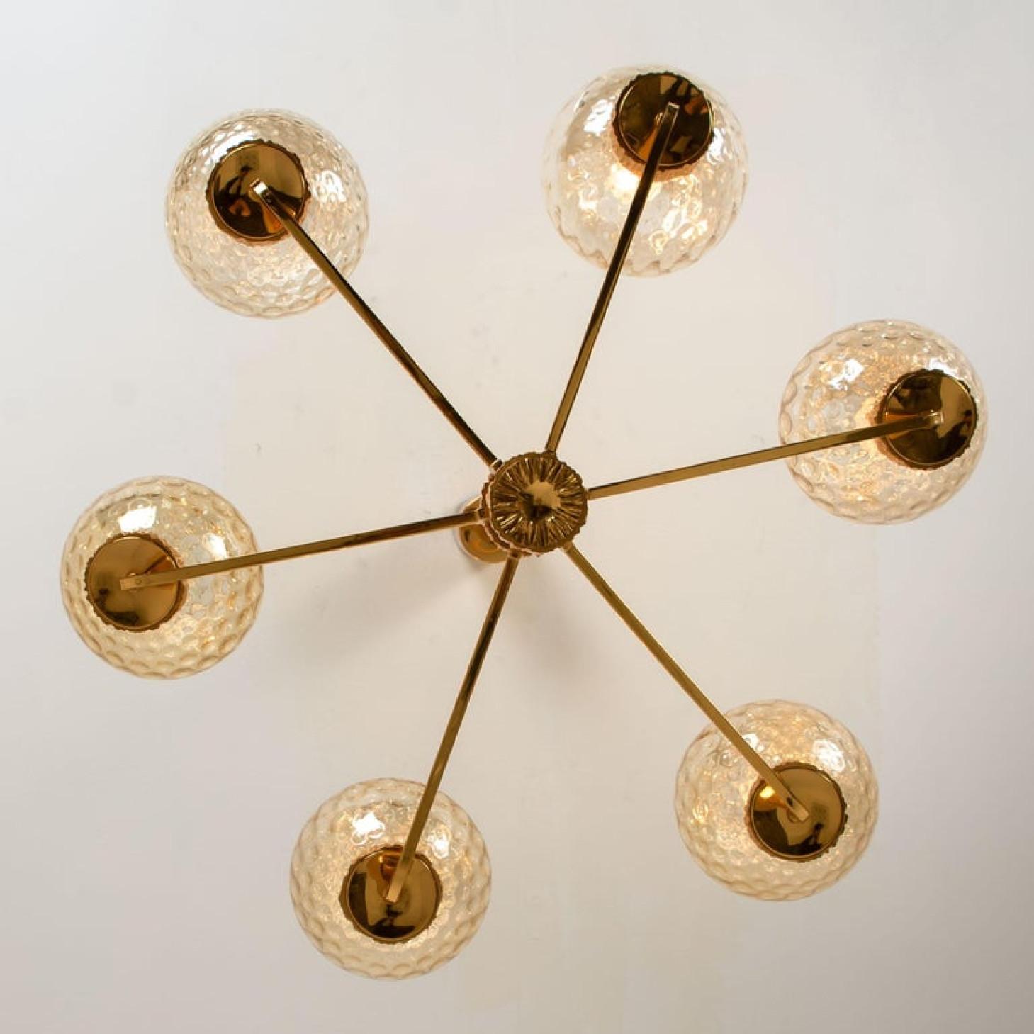 Large Gold-Plated Blown Glass Chandelier in the Style of Brotto, Italy For Sale 1