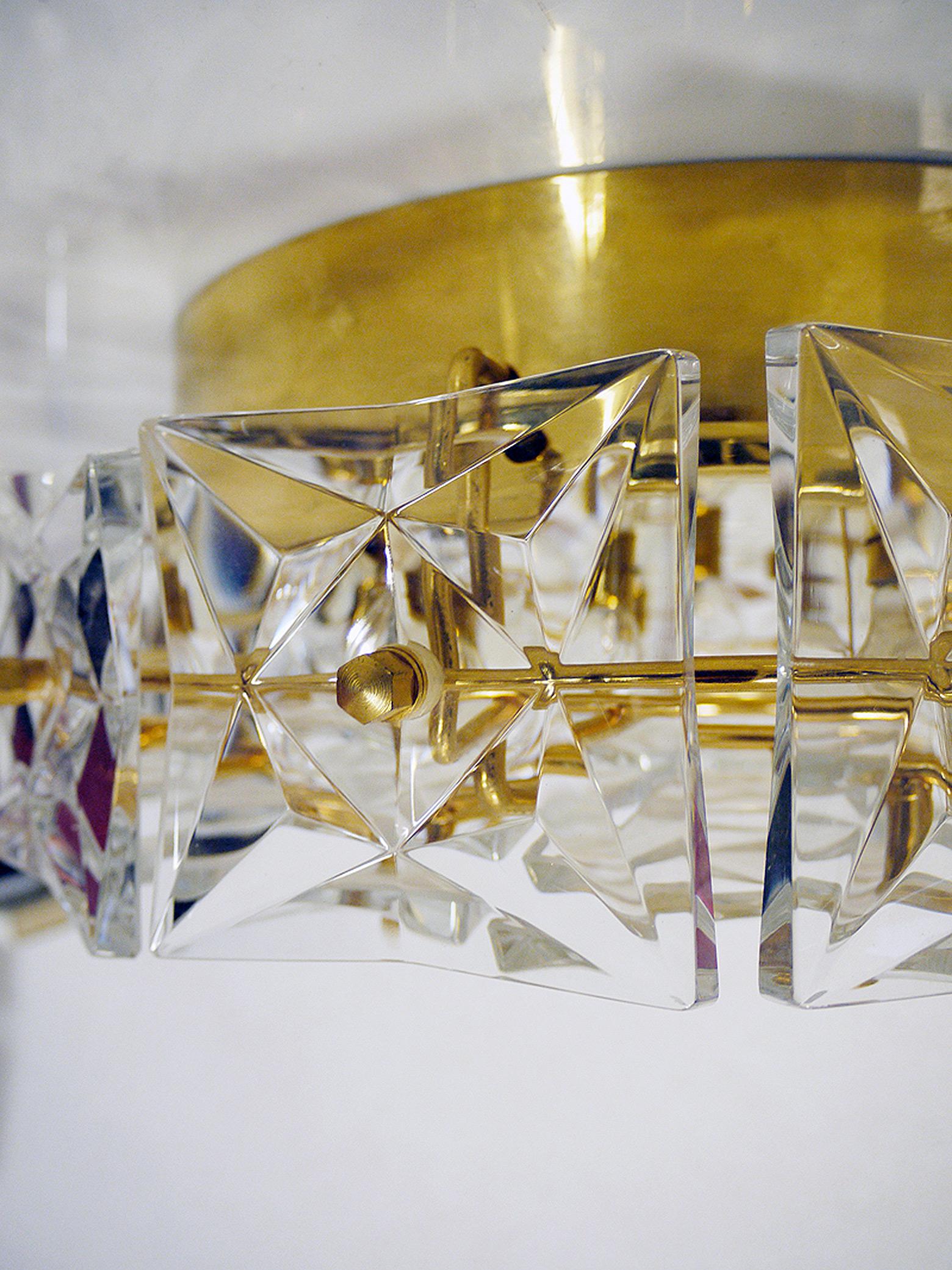 1960 Germany Kinkeldey Large Flush Mount Chandelier Gold-Plated Brass & Crystal In Good Condition For Sale In Niederdorfelden, Hessen