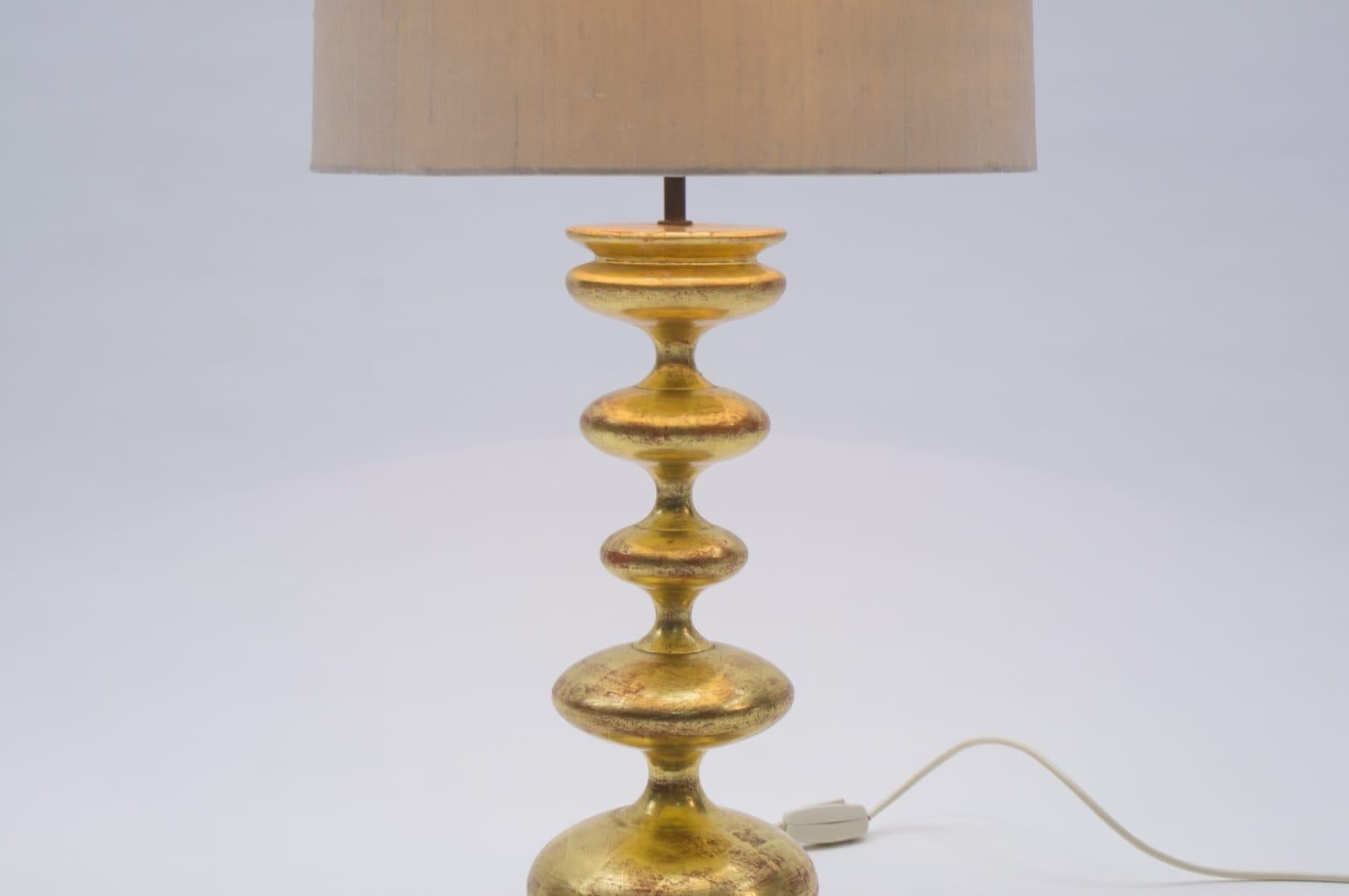 Mid-20th Century Large Gold-Plated Italian Table Lamp in Hollywood Regency Style, Italy, 1960s