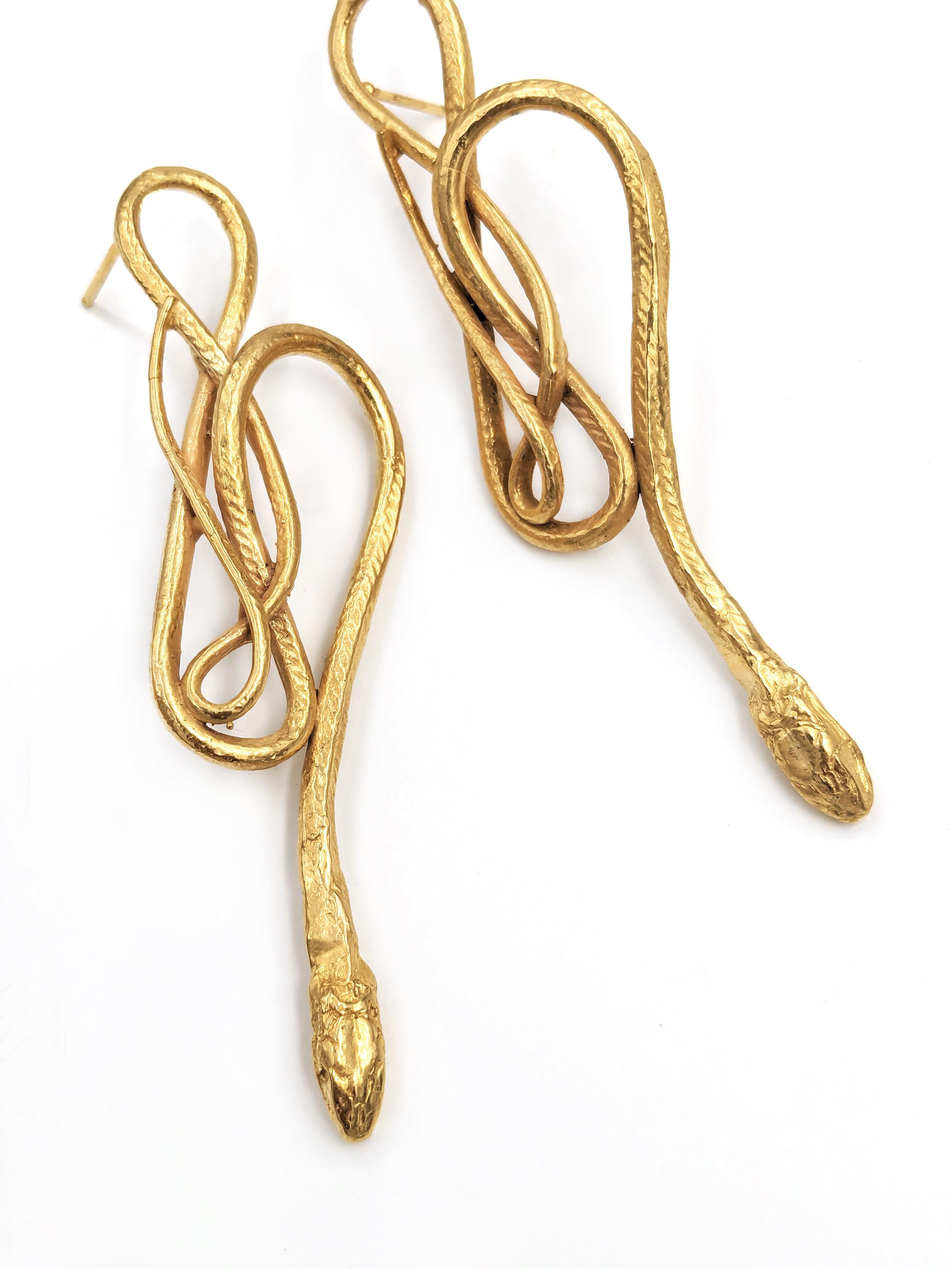 Large Gold Serpentine Earrings In New Condition For Sale In Asheville, NC