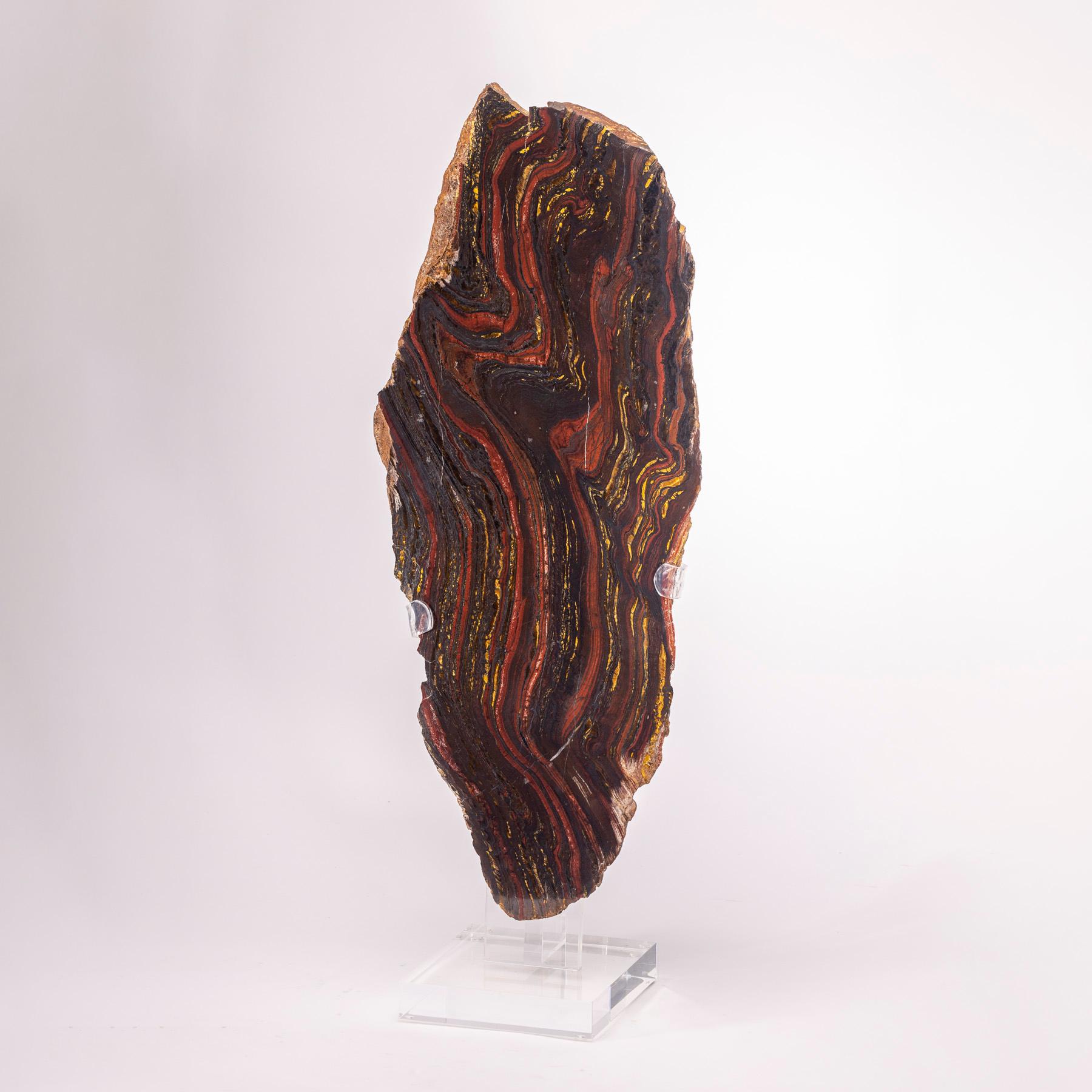 Schöne gebänderte Tigereisenplatte aus Südafrika

Es ist eine Kombination aus Gold-Tigerauge, Hämatit und rotem Jaspis. Sein Name bezieht sich auf die Zusammensetzung des Steins: Tigerauge und Hämatit, ein eisenhaltiger Stein.
 