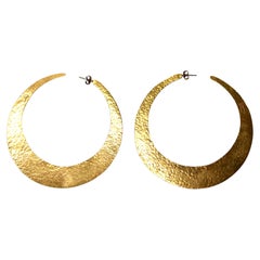 Grandes boucles d'oreilles vintage martelées, couleur or