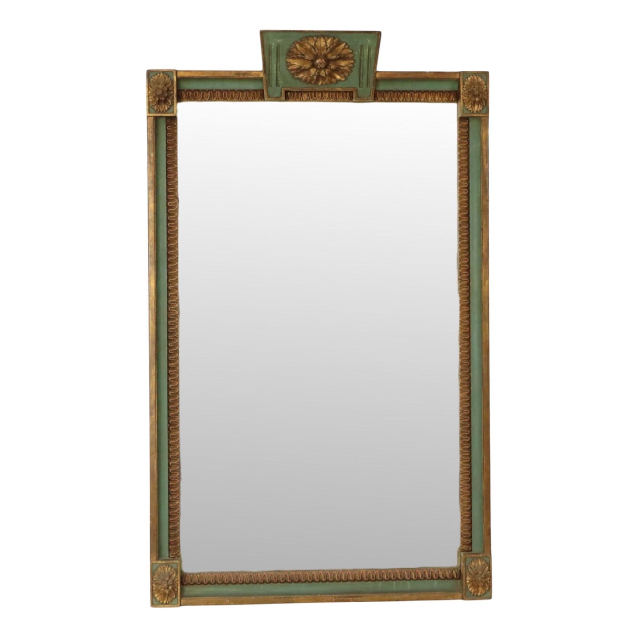Grand miroir en bois doré, France, début du XXe siècle, 97 cm