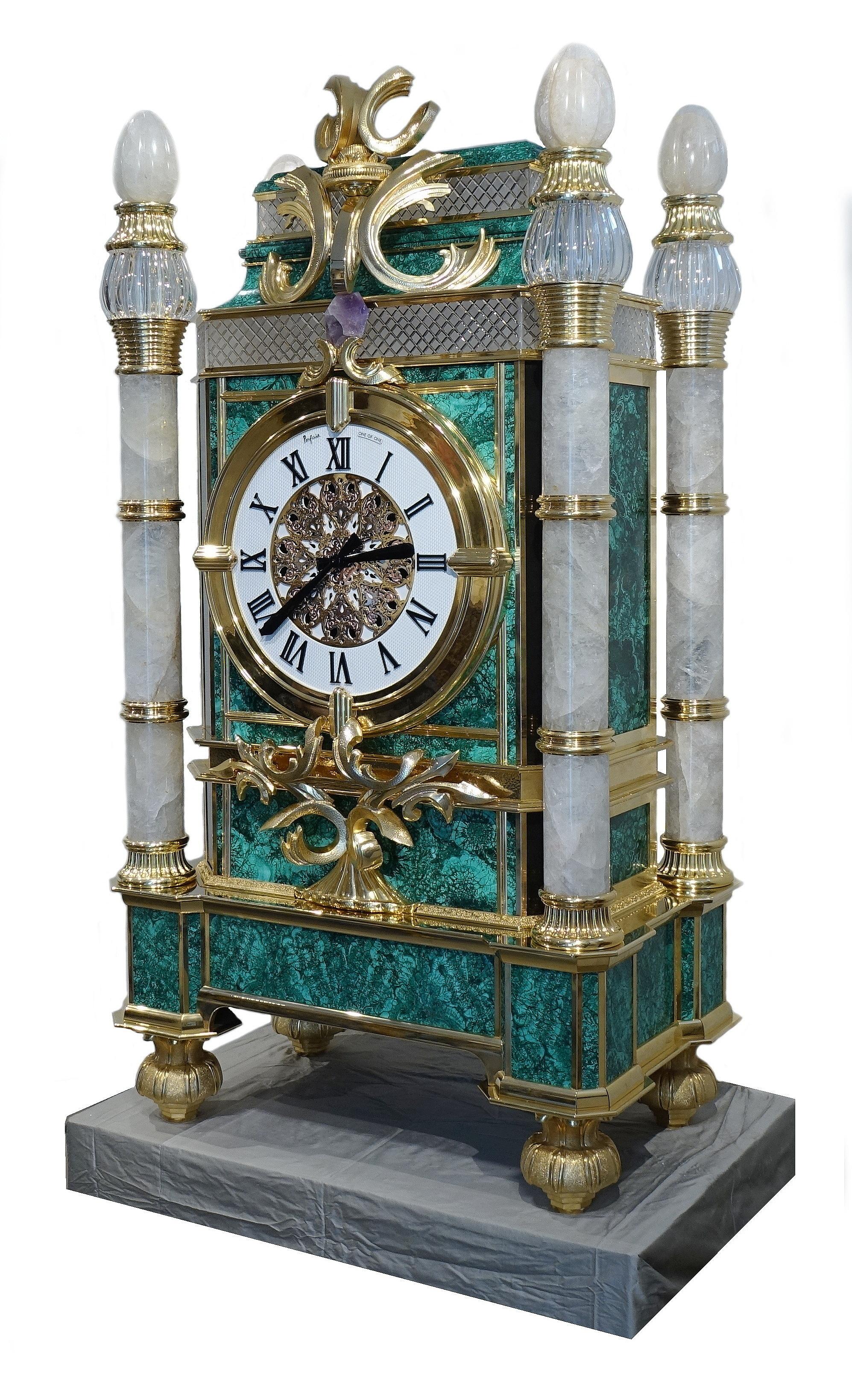 Large clock in golden bronze, malachite and rock crystal For Sale 8