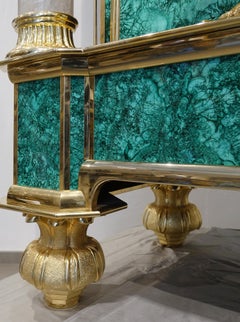 Large clock in golden bronze, malachite and rock crystal