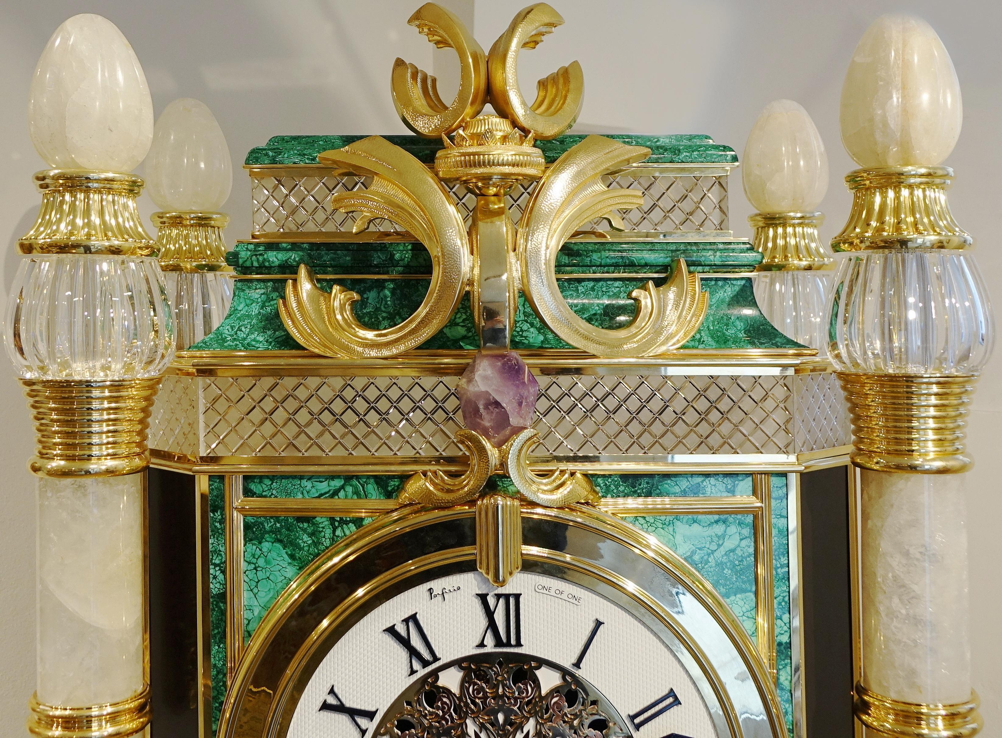 Bronze Large clock in golden bronze, malachite and rock crystal For Sale