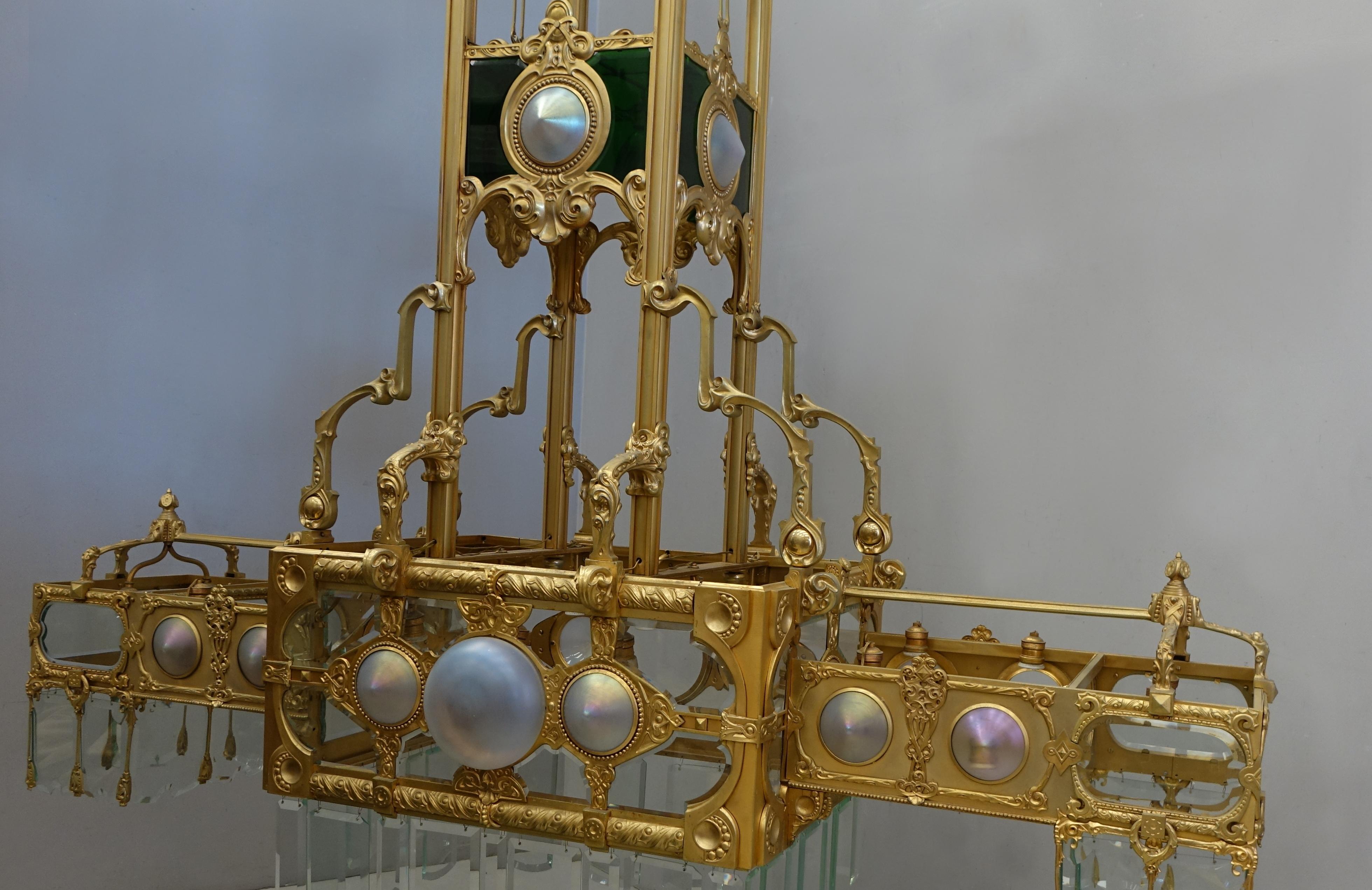 Large Golden Bronze Chandelier Belle Epoque Liberty In Good Condition For Sale In Milano, IT