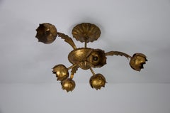 Große goldene Florentine Flower Shape Deckenlampe, Italien, 1970er Jahre