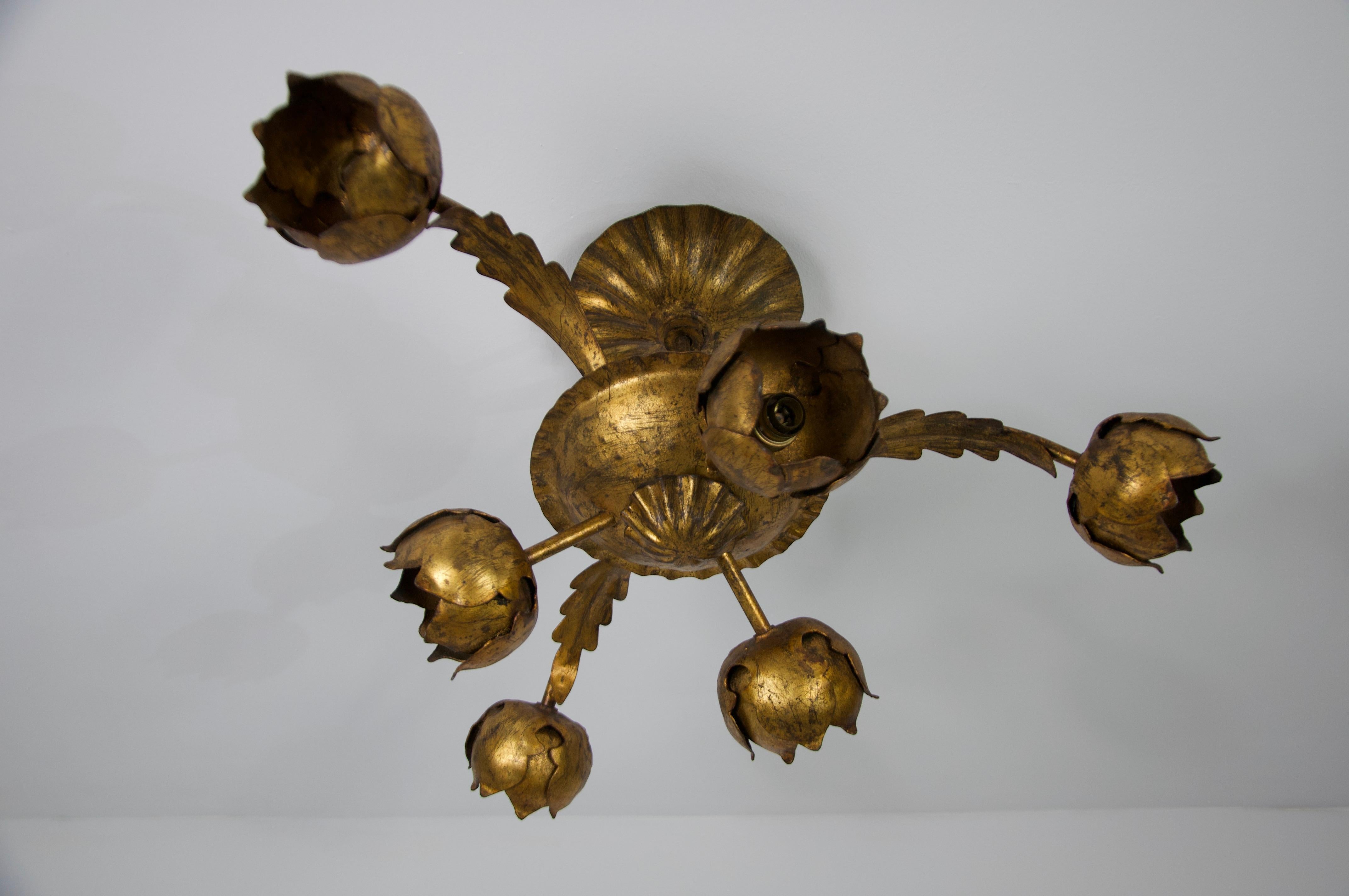 Hand-Crafted Large Golden Florentine Flower Shape Ceiling Lamp, Italy, 1970s For Sale