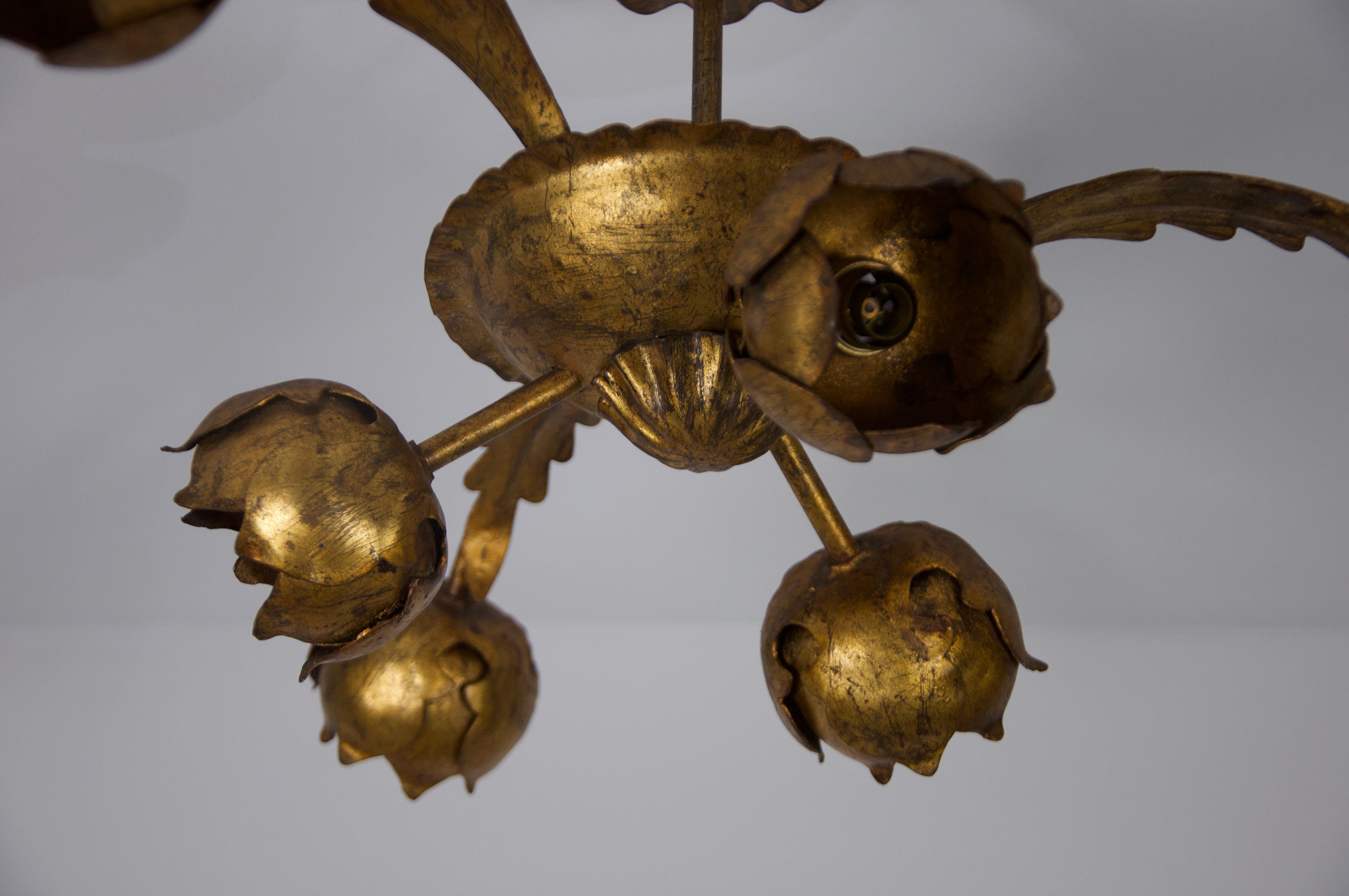 Metal Large Golden Florentine Flower Shape Ceiling Lamp, Italy, 1970s For Sale