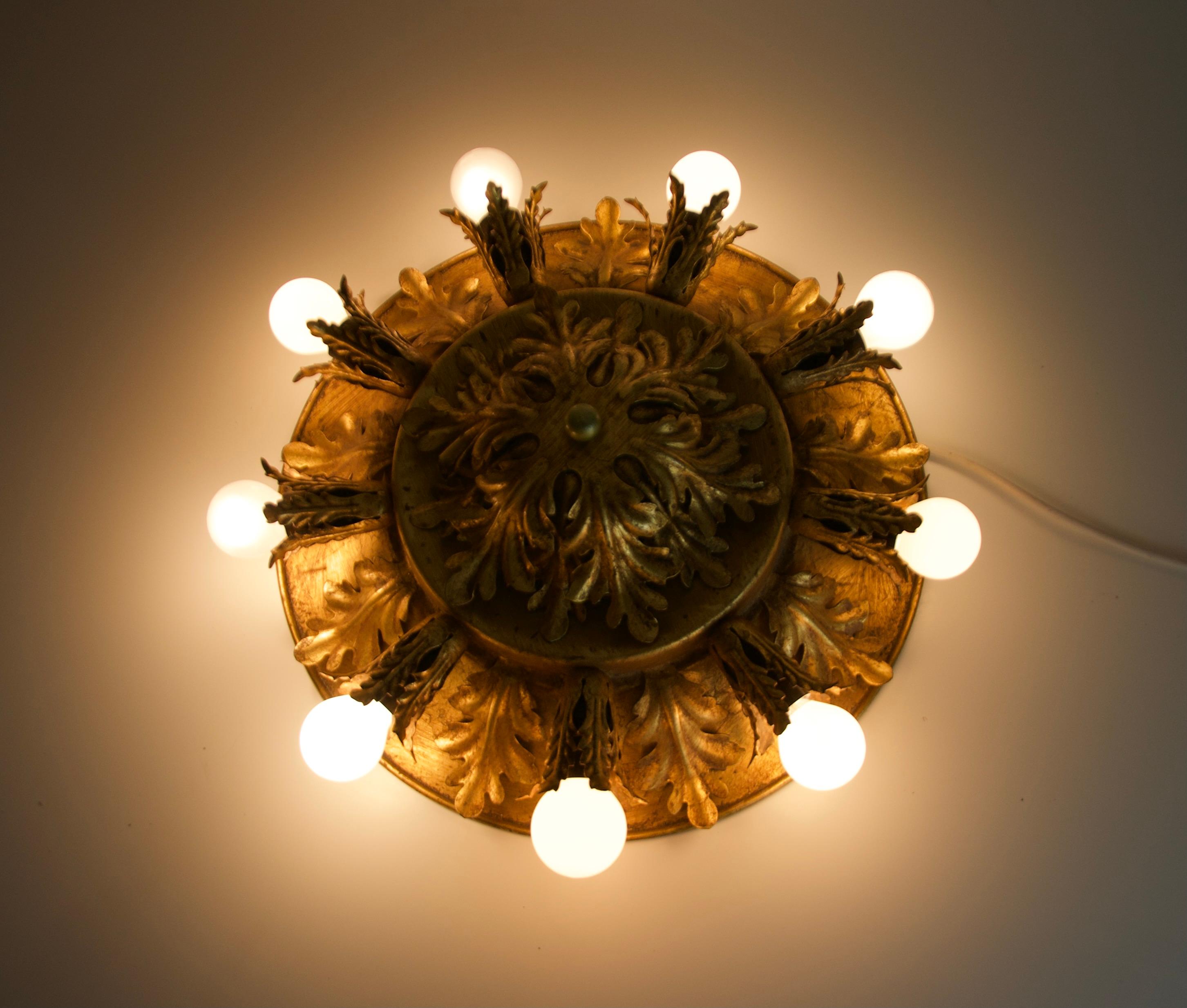 Grande lampe de chasse en forme de fleur Florentine dorée par Banci Firenze, Italie, années 1970 en vente 2