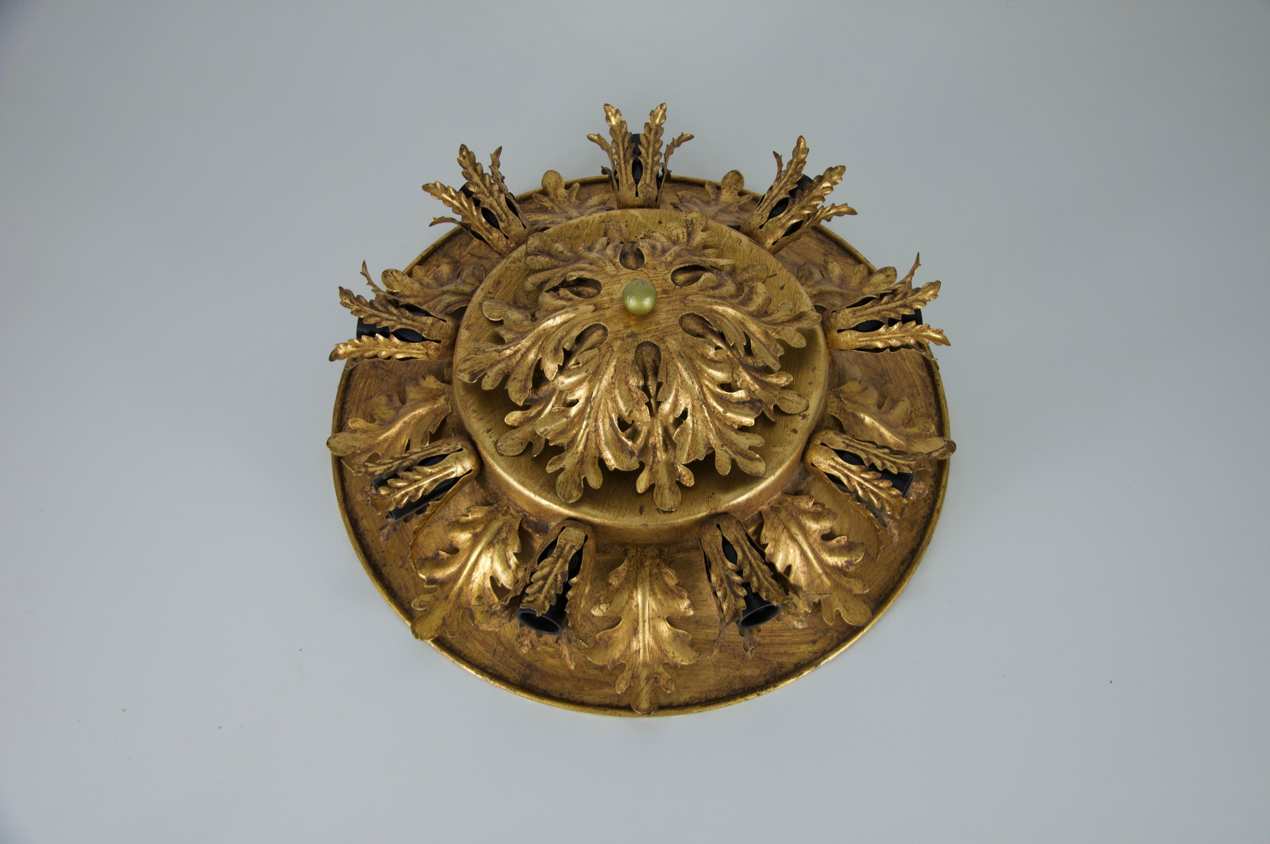 Fait main Grande lampe de chasse en forme de fleur Florentine dorée par Banci Firenze, Italie, années 1970 en vente