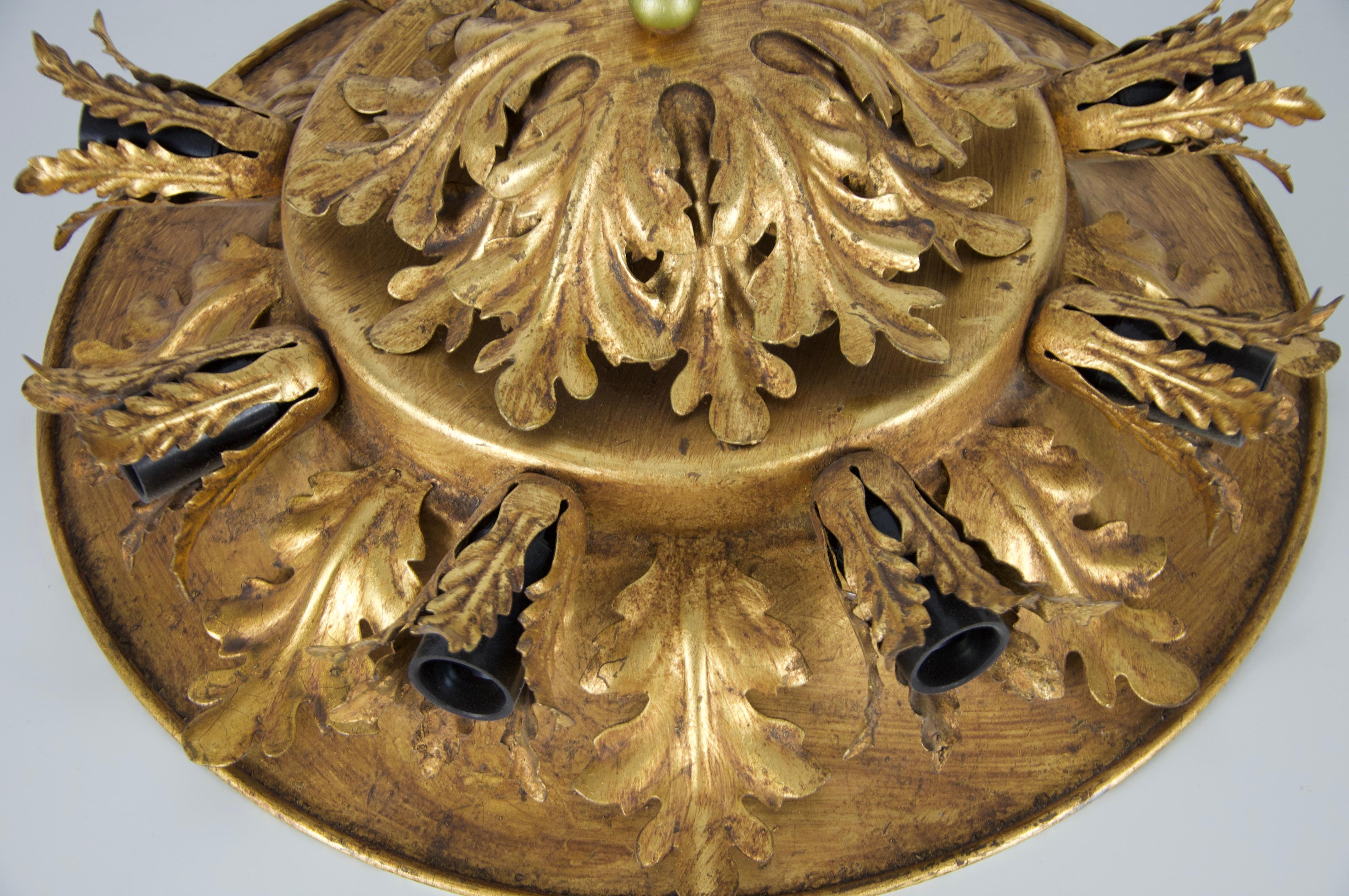Fin du 20e siècle Grande lampe de chasse en forme de fleur Florentine dorée par Banci Firenze, Italie, années 1970 en vente