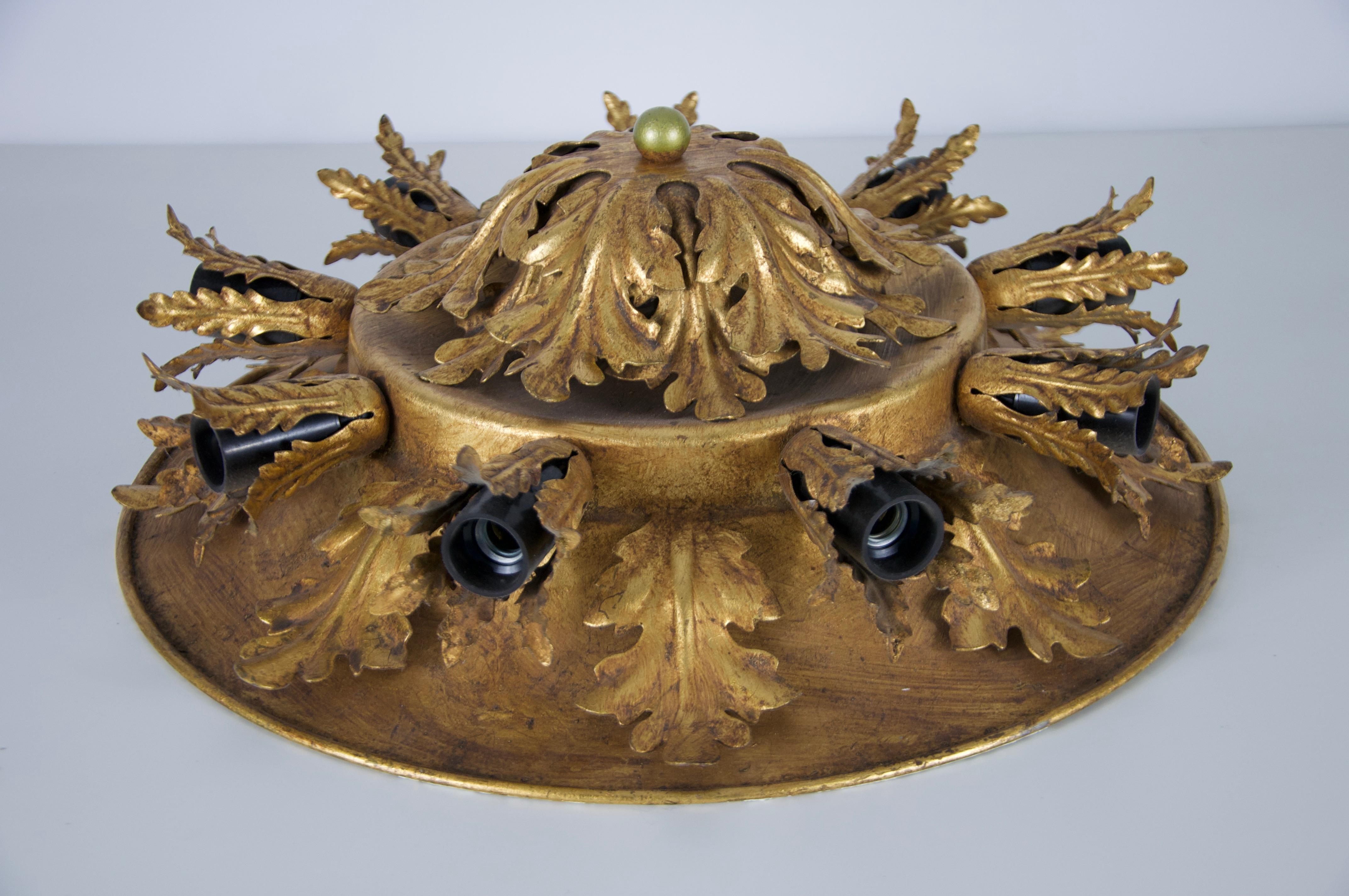 Grande lampe de chasse en forme de fleur Florentine dorée par Banci Firenze, Italie, années 1970 en vente 1