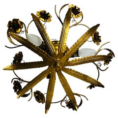 Grande monture affleurante en forme de fleur Florentine dorée, Italie, années 1970