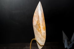 Scultura a goccia di quarzo guaritore dorato di grandi dimensioni