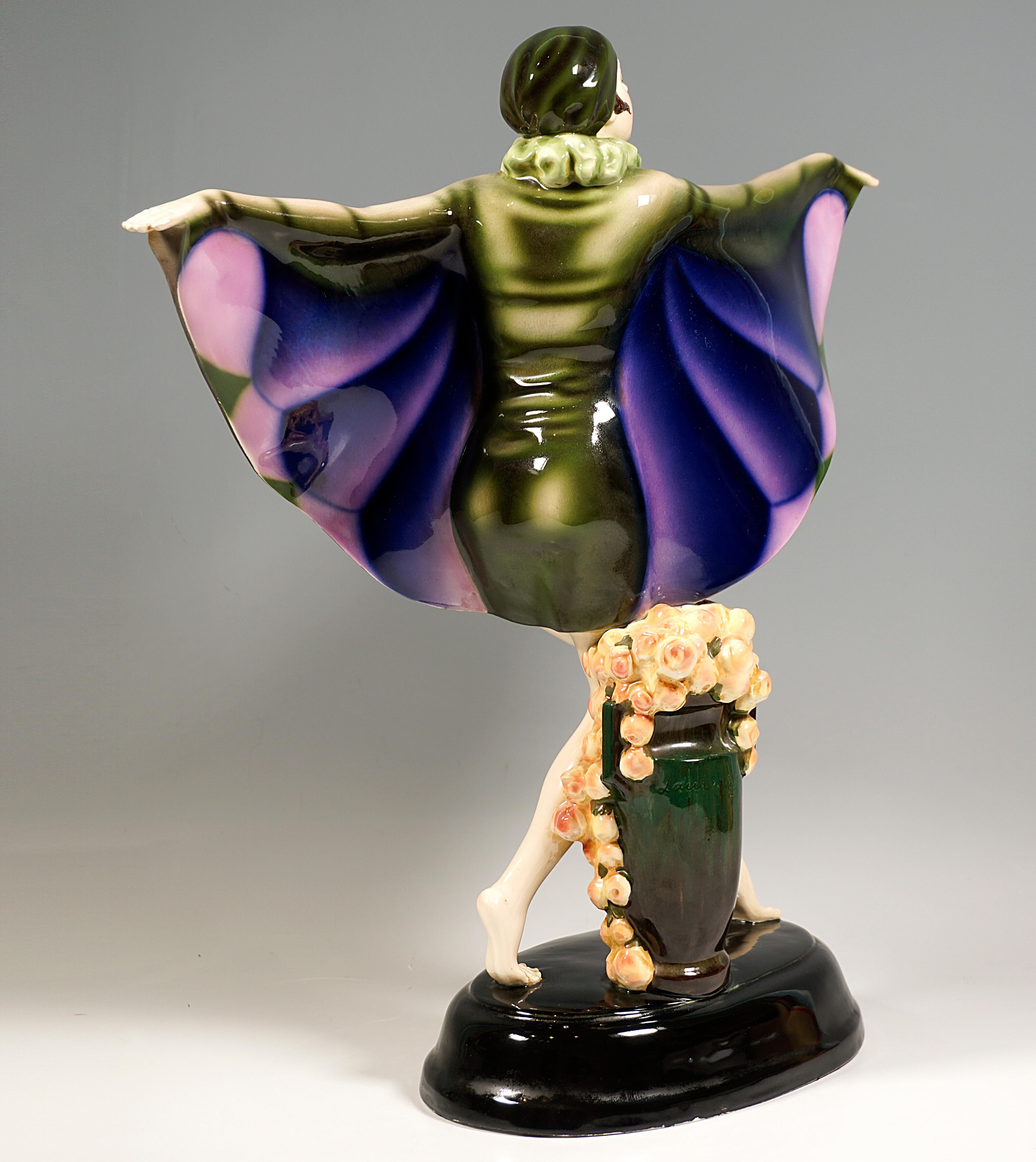 One of the most famous and elegant models from the Goldscheider manufacture:
Depiction of the dance 'The Captured Bird' performed by dancer Niddy Impekoven (1904-2002) in the early 1920s: dancer balancing on tiptoe with arms raised back and forth