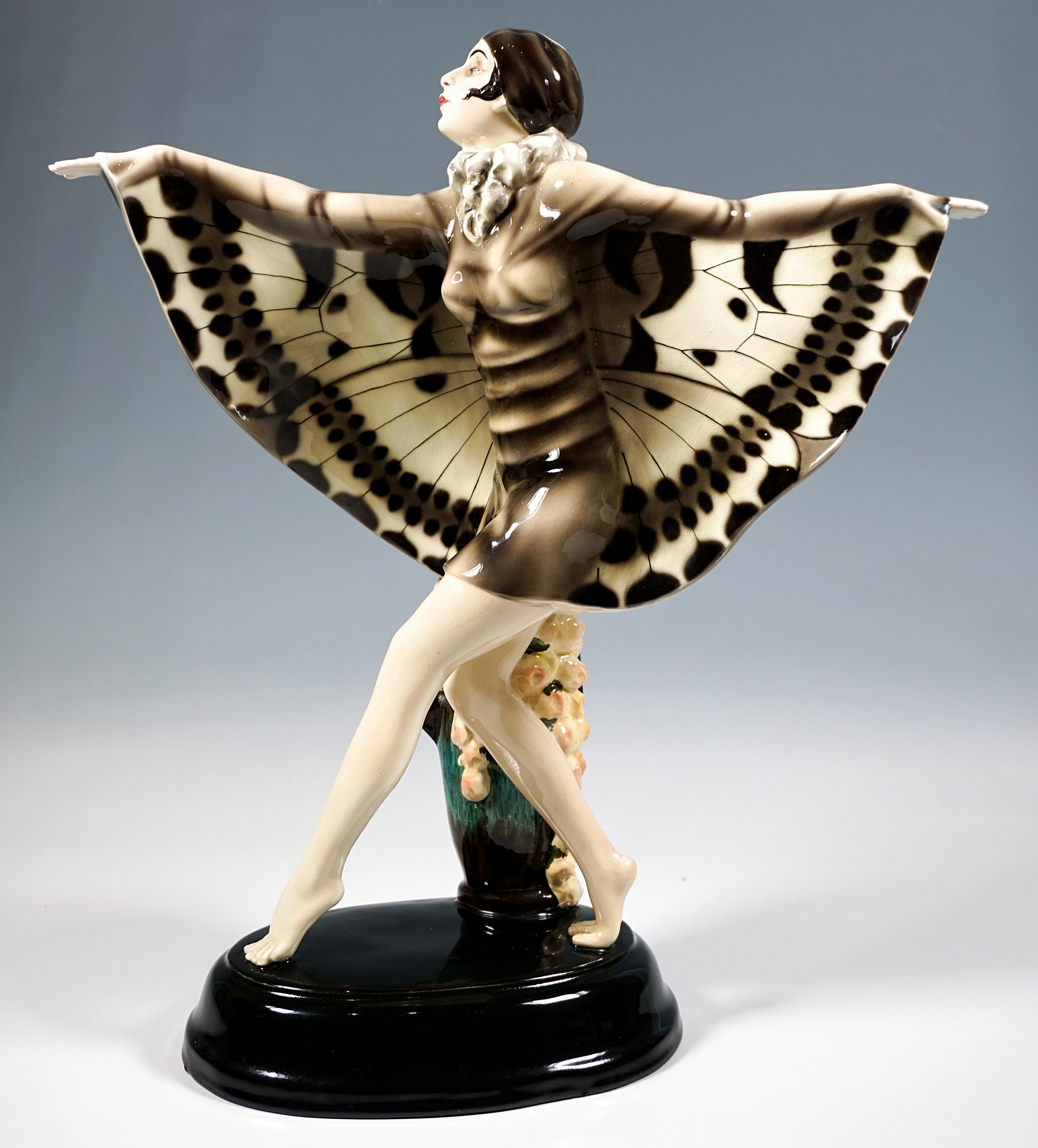 Early 20th Century Large Goldscheider Vienna Art Déco Figure 'The Captured Bird', by Lorenzl c.1925