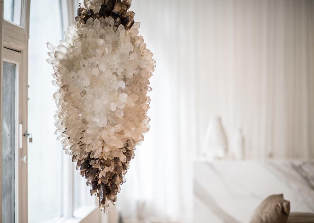 Organic Gradient Cluster of Crystal Large Pendant Light by Christopher Boots For Sale 5