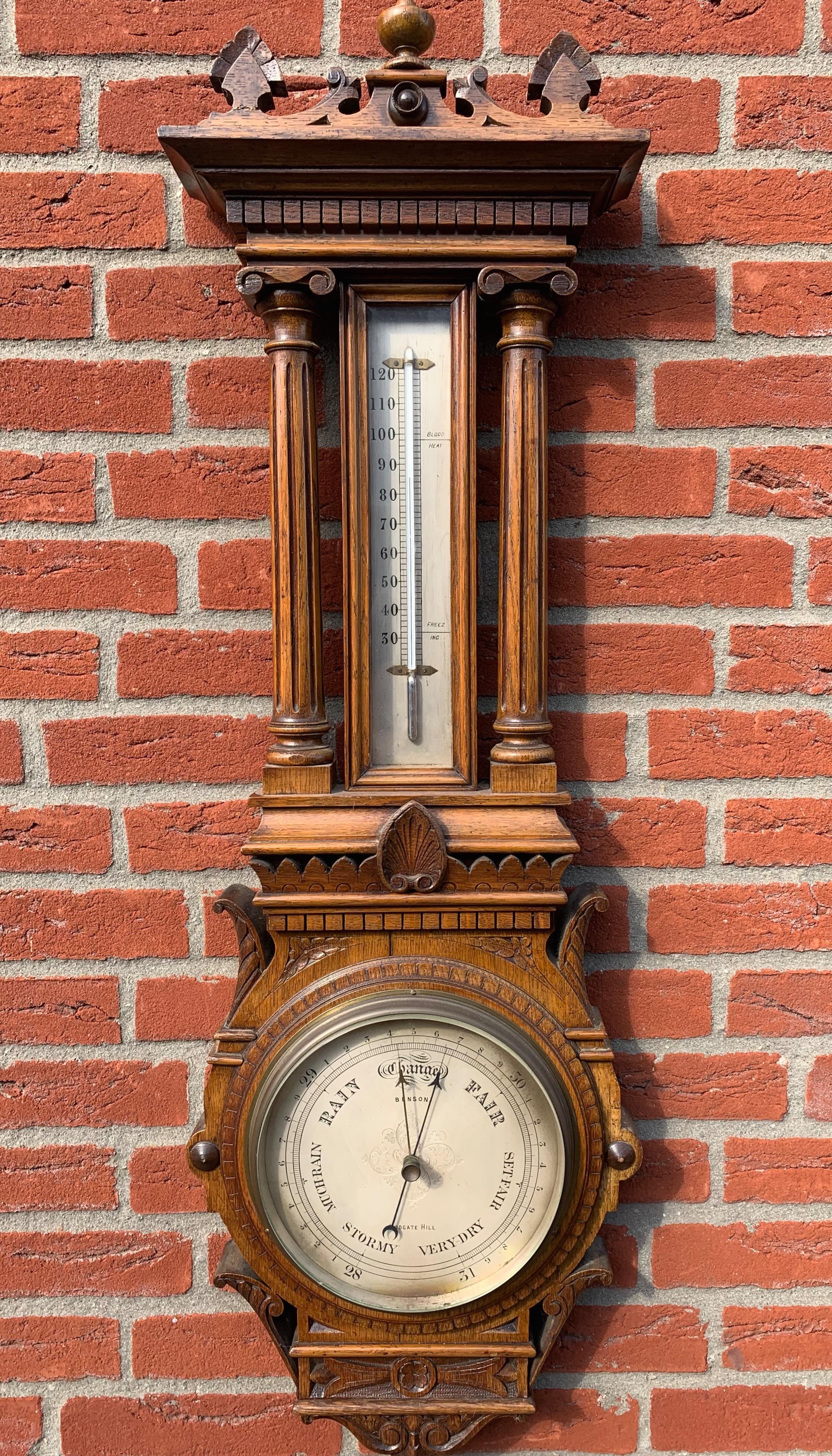 Large, Good Condition and Stylish Antique English Victorian Oak Wall Barometer For Sale 2