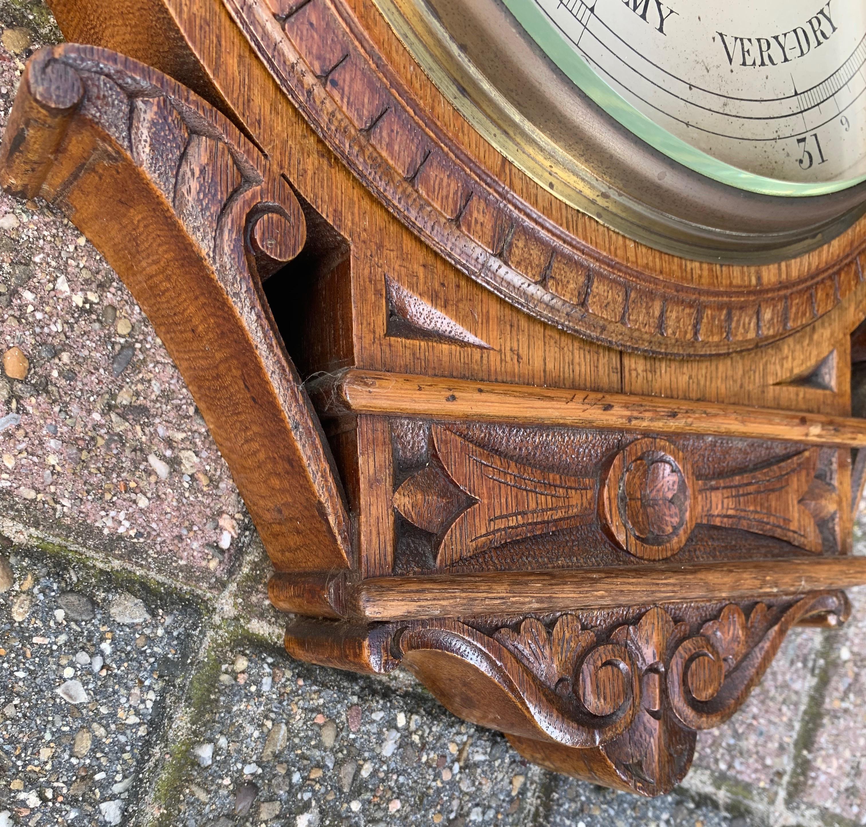 Large, Good Condition and Stylish Antique English Victorian Oak Wall Barometer For Sale 5