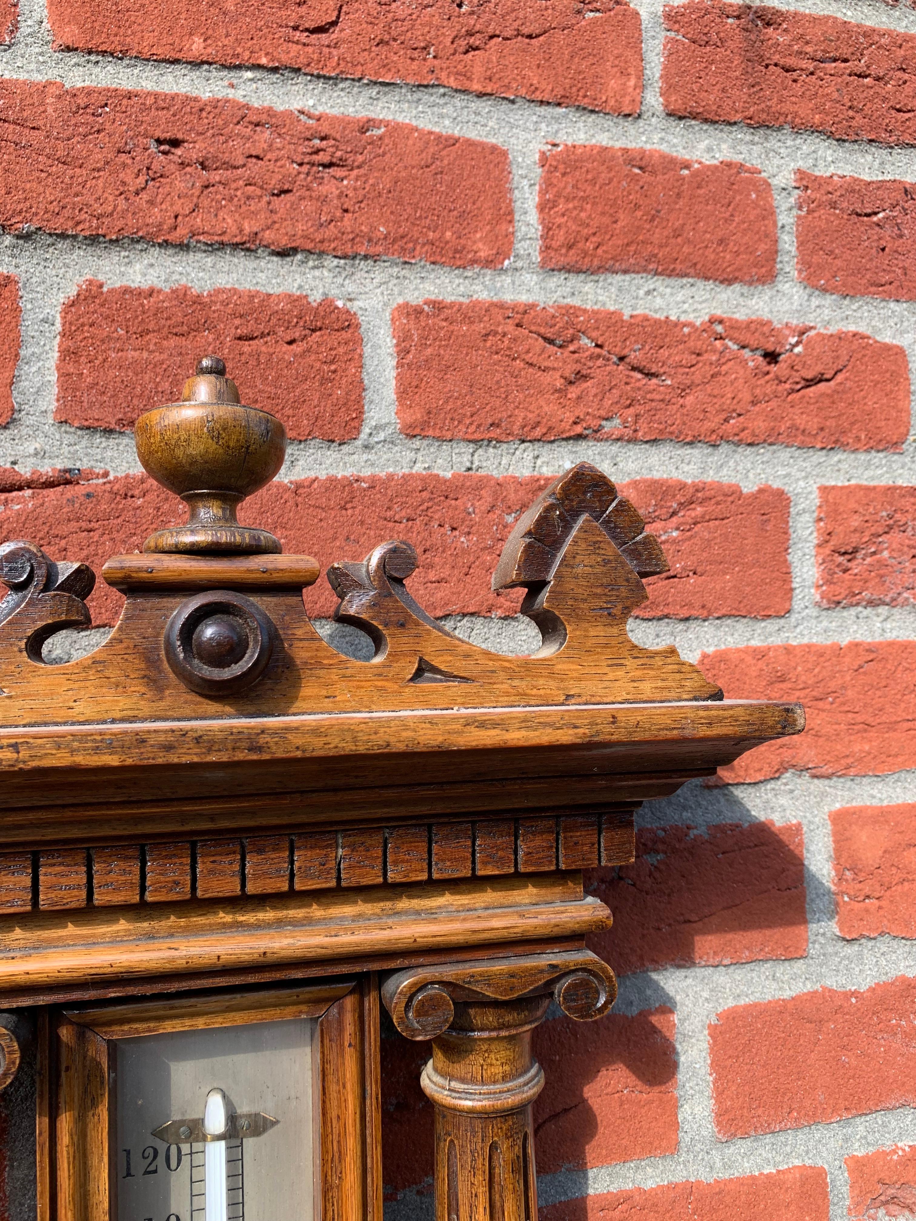 Barometer aus antiker englischer viktorianischer Eiche in gutem, stilvollem Zustand im Angebot 9