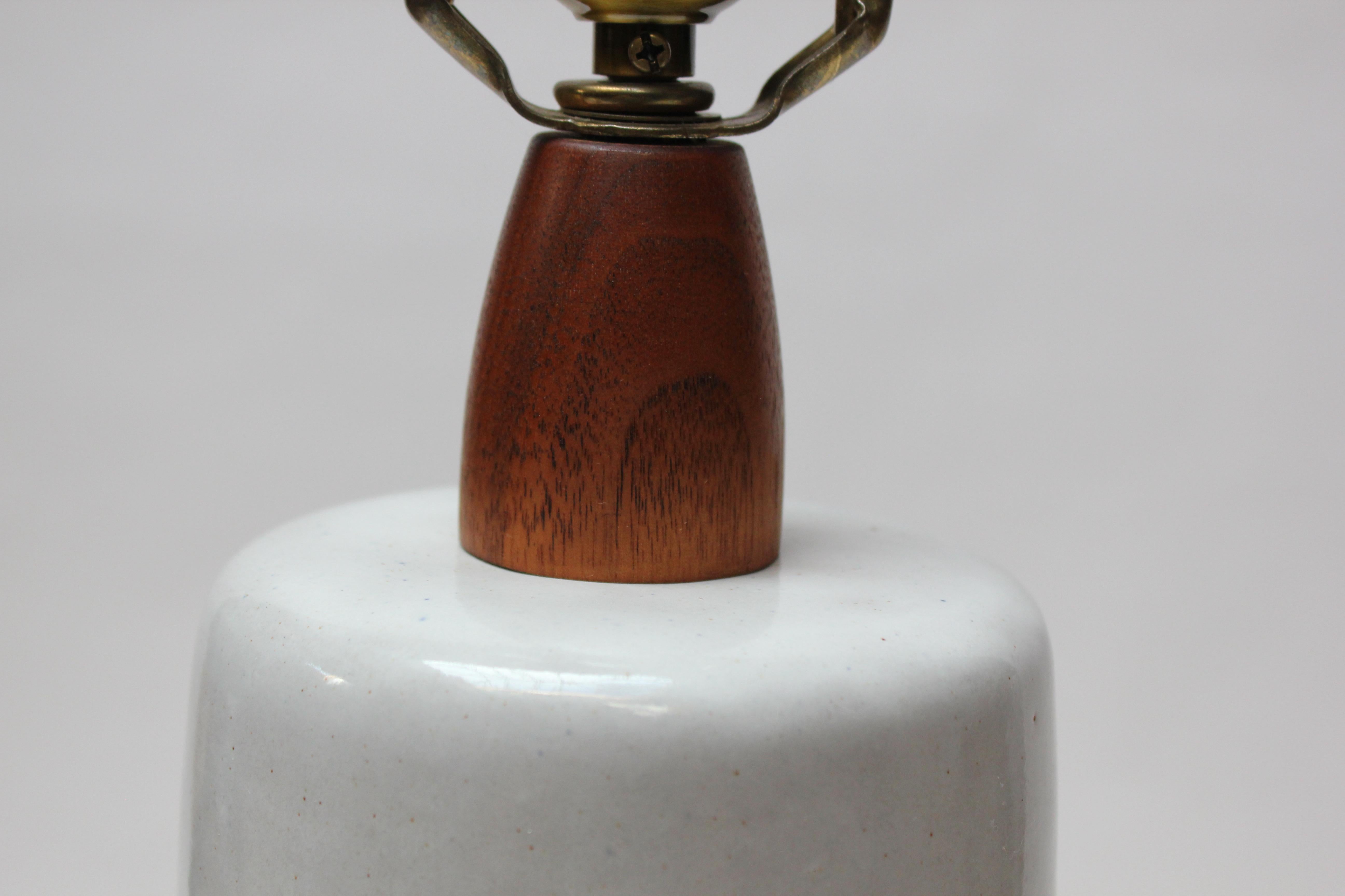 Large Gordon and Jane Martz Gray Ceramic Table Lamp with Shade and Finial 1