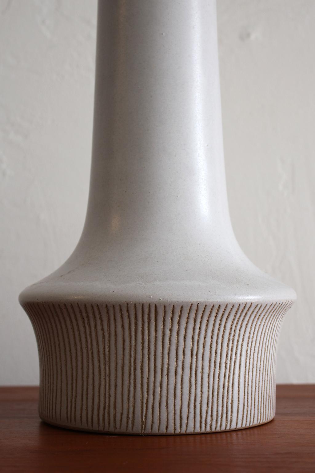Large Gordon & Jane Martz Studio Tall Ceramic Table Lamp with Original Shade 3
