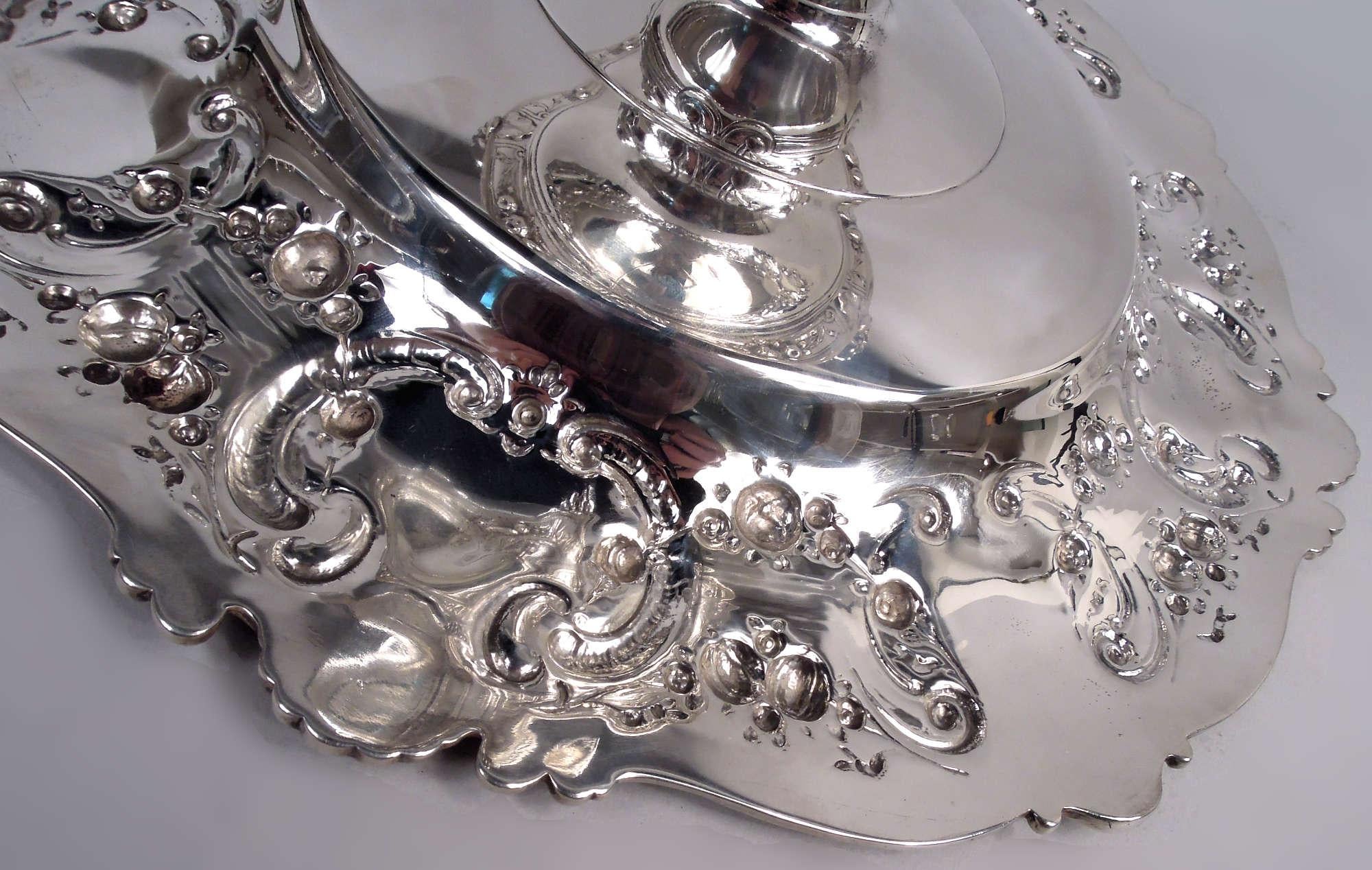 XX secolo Grande Tazza d'argento di Gorham Florentine Compote in argento 925 in vendita