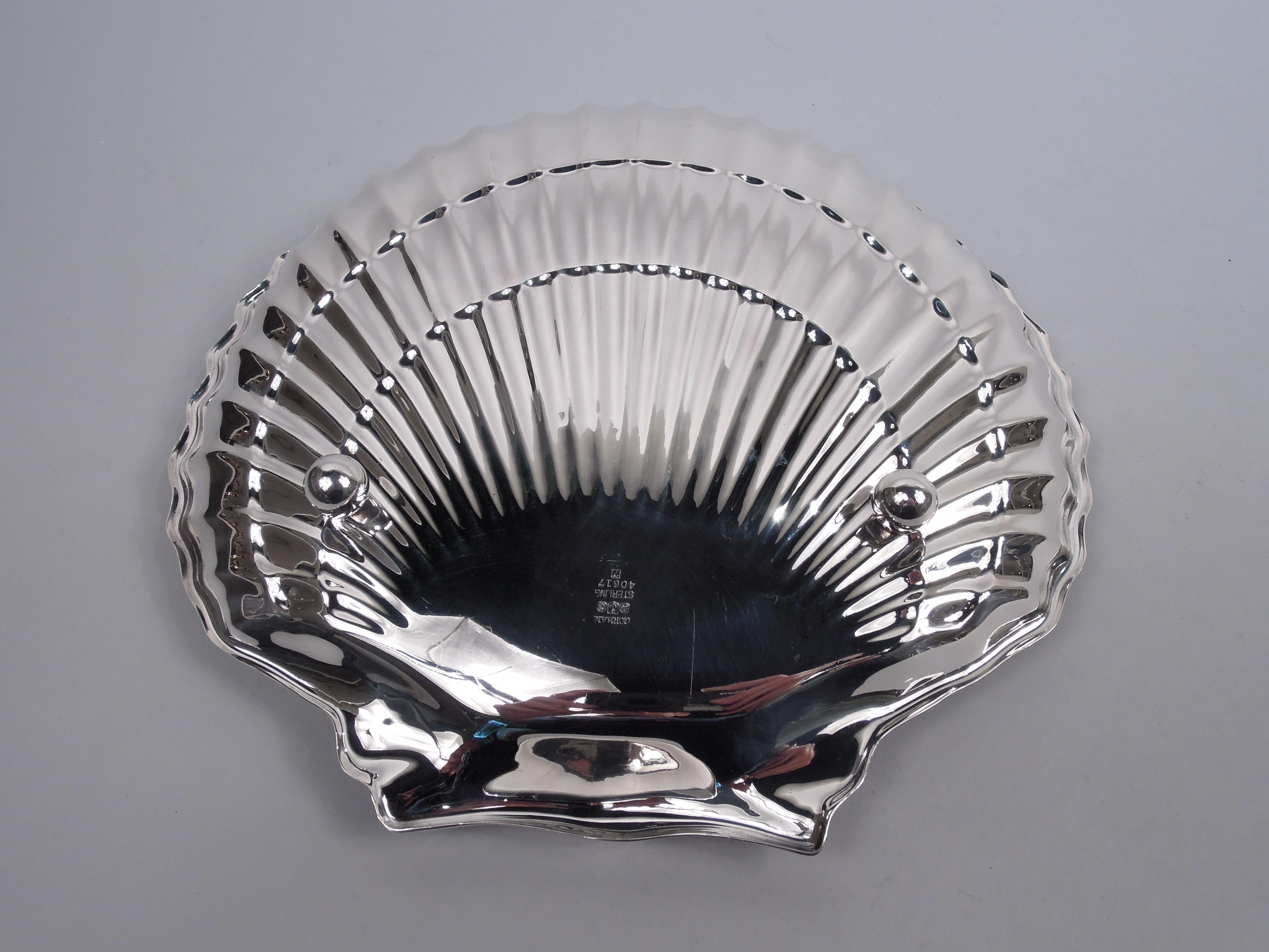 Large Gorham Modern Classical Sterling Silver Scallop Shell Dish, 1947 For Sale 3