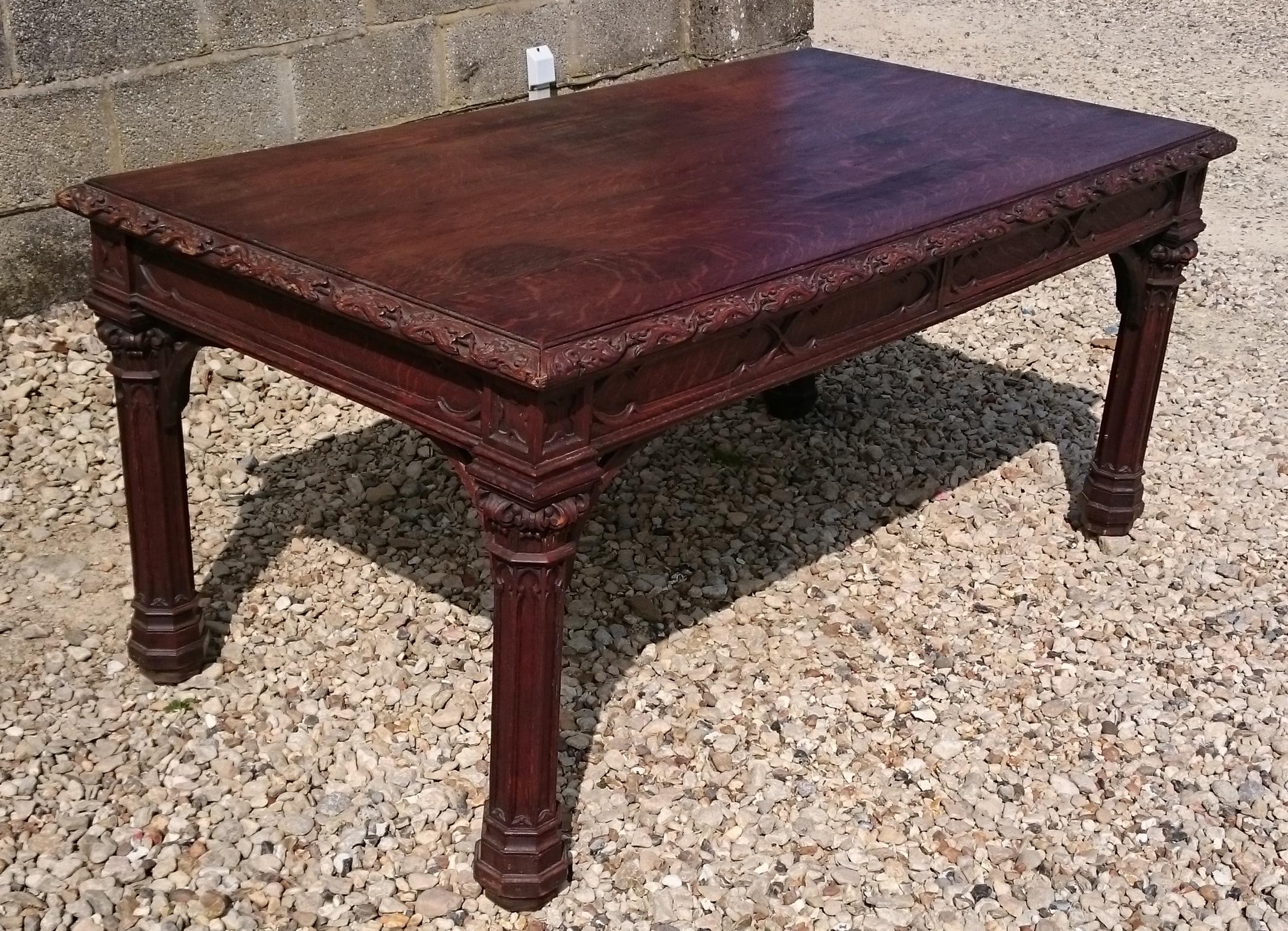 Large Gothic Oak Library Table In Good Condition In Gloucestershire, GB