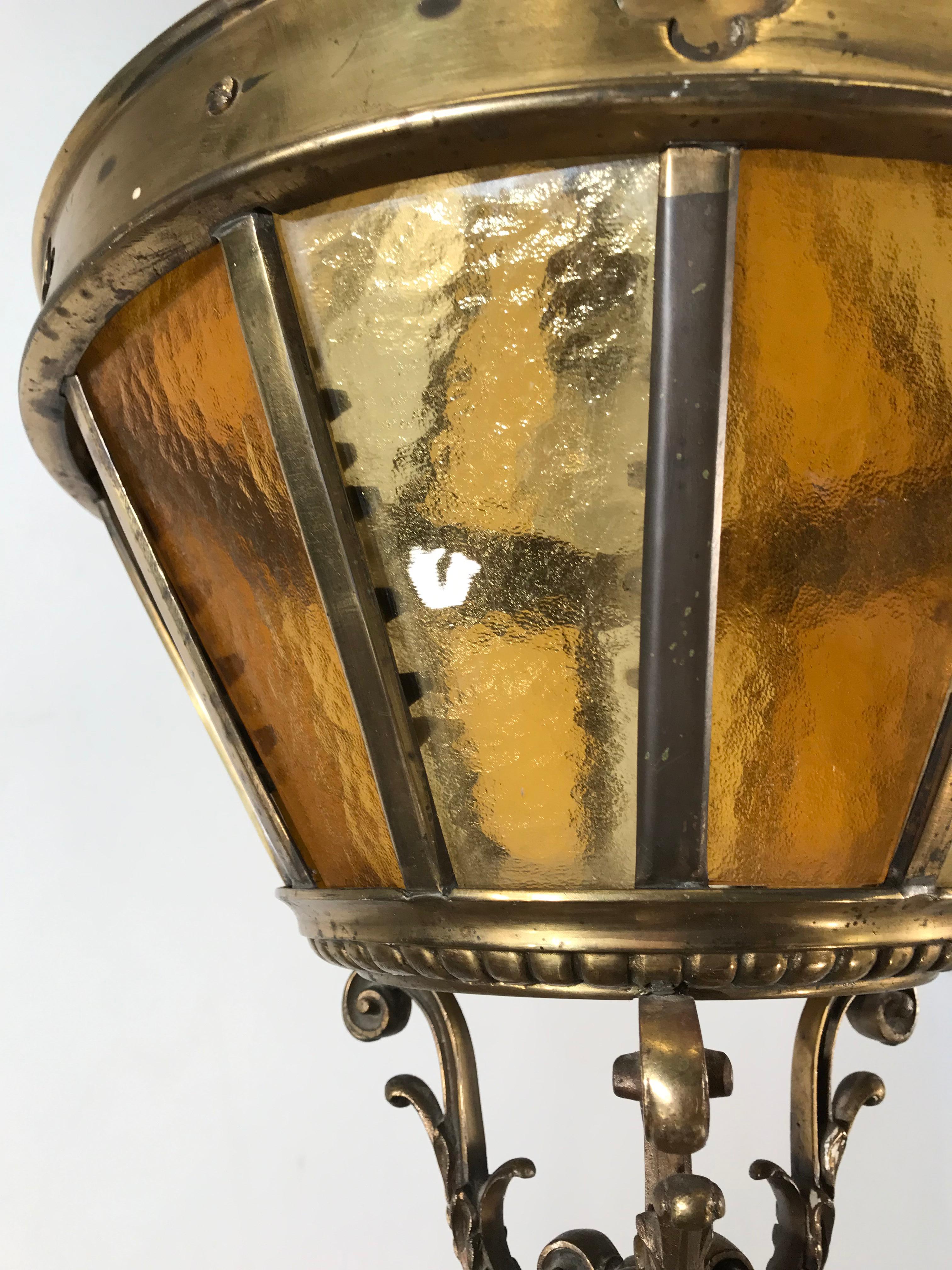 Large Gothic Revival Bronze and Two Tone Amber Glass Angular Pendant Lantern In Good Condition In Lisse, NL