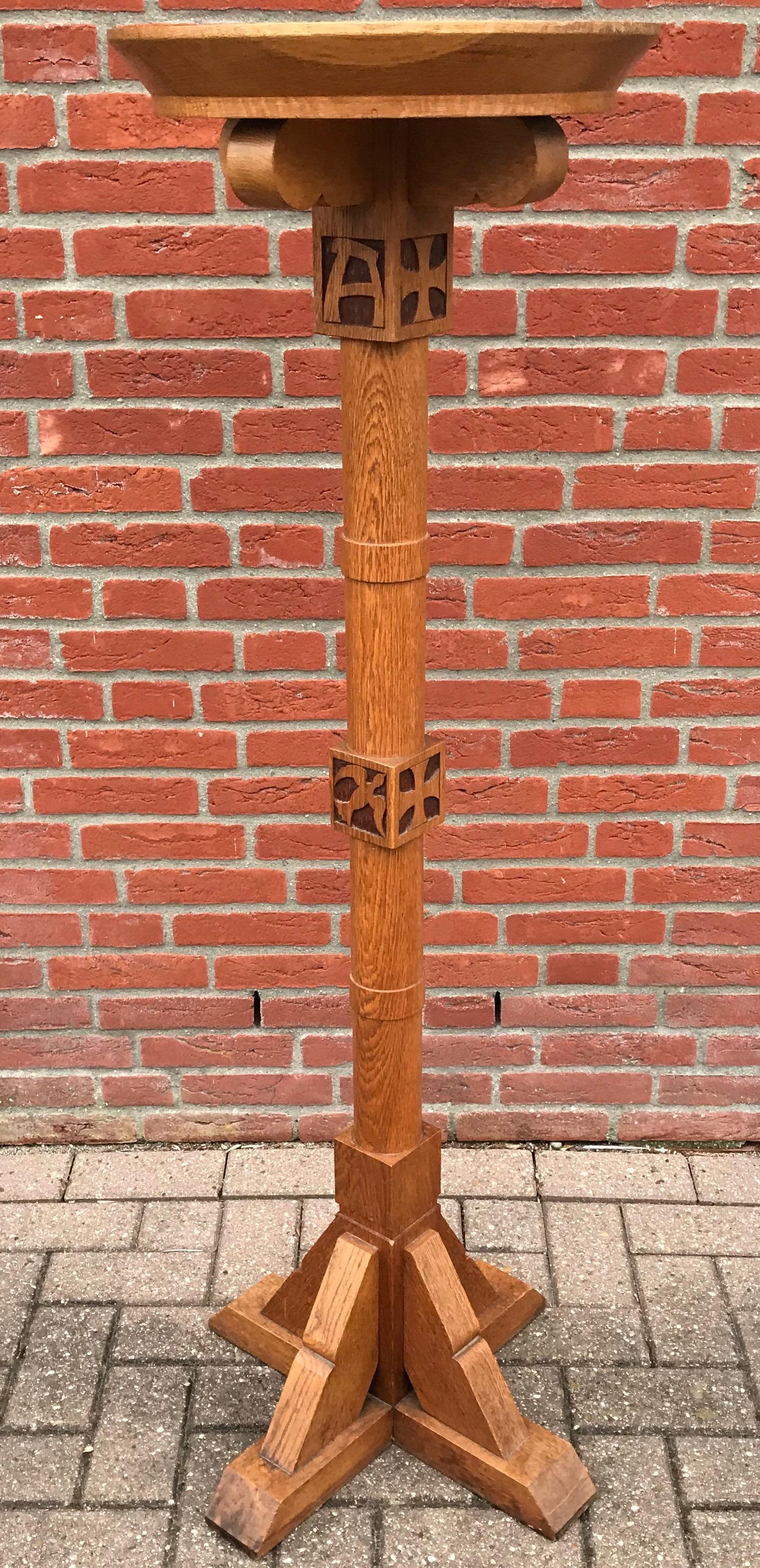 Hand-Crafted Large Gothic Revival Church Display Pedestal, Column with Hand Carved Symbolism For Sale