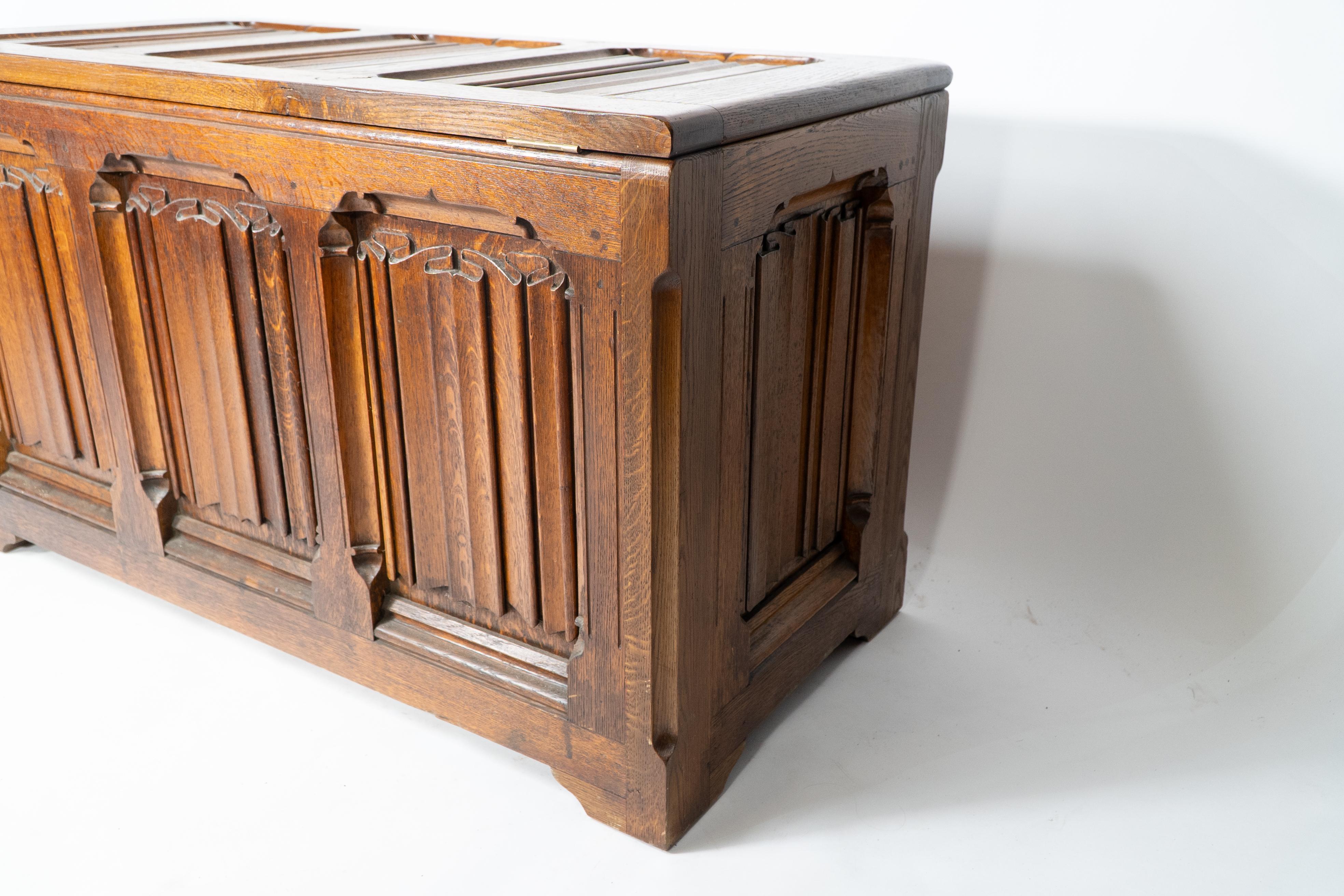 Early 20th Century Large Gothic Revival Style Carved Oak Blanket Chest in the Style of A.W.N. Pugin For Sale