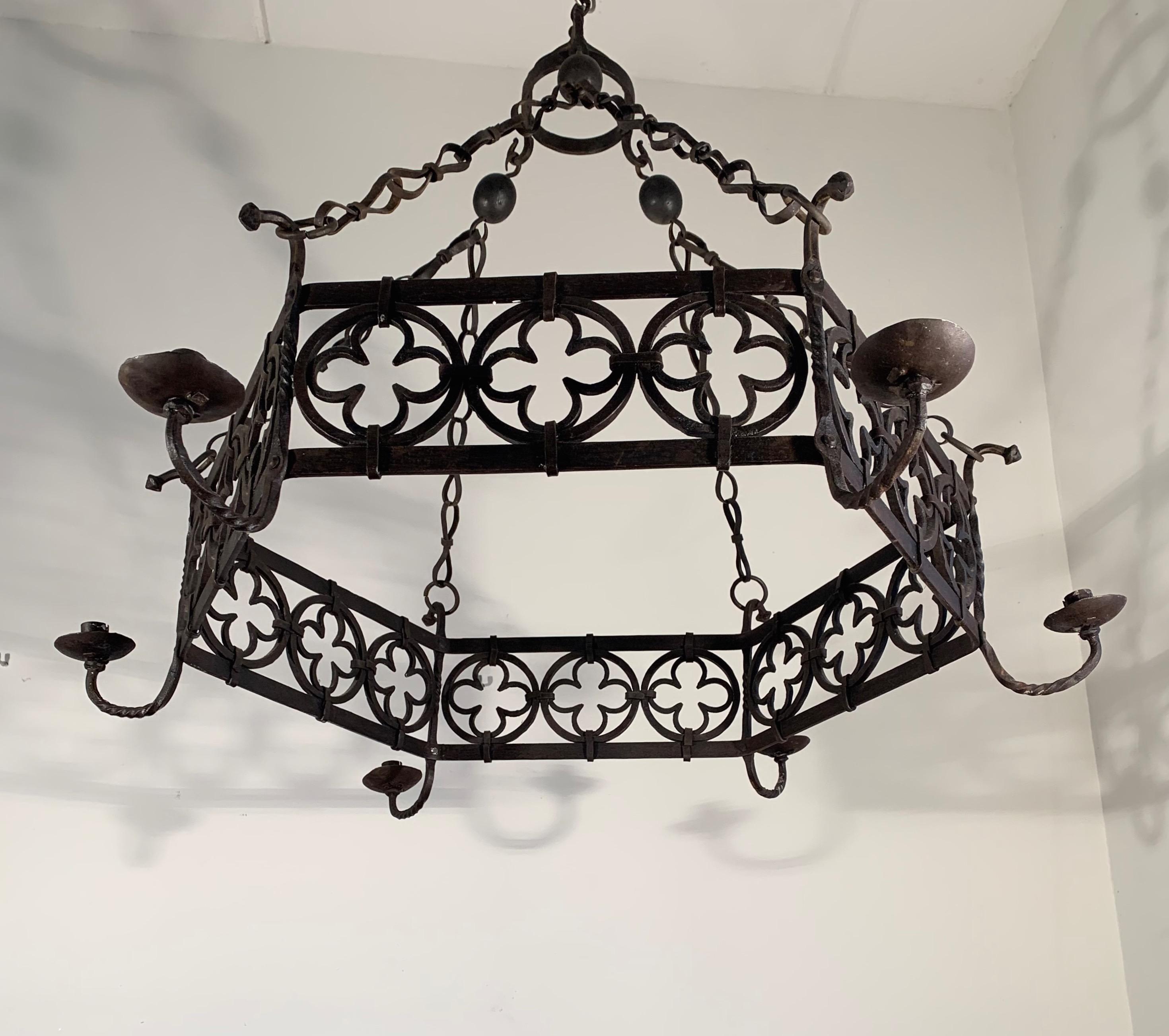 Large Gothic Revival Wrought Iron Chandelier for Dining Room / Restaurant Etc In Good Condition For Sale In Lisse, NL