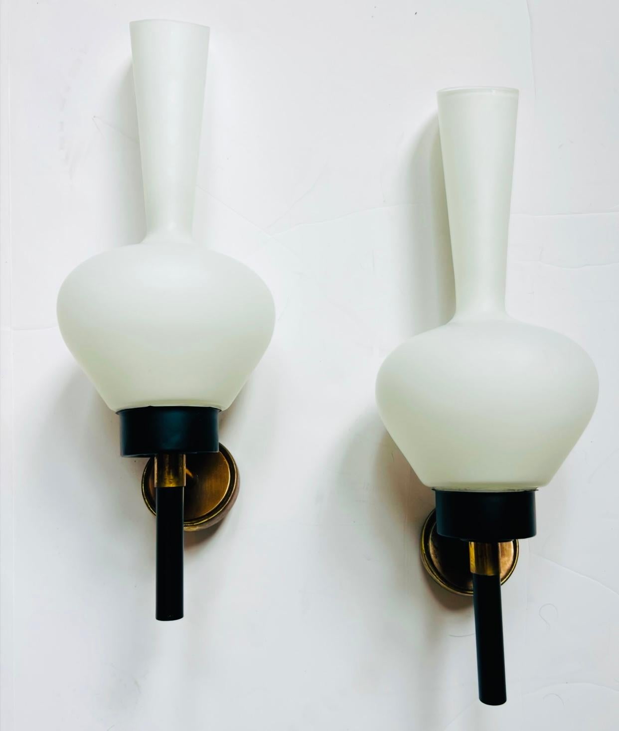 Large Grand Pair of French 1950s Mid Century Wall Lamps In Excellent Condition For Sale In New York, NY