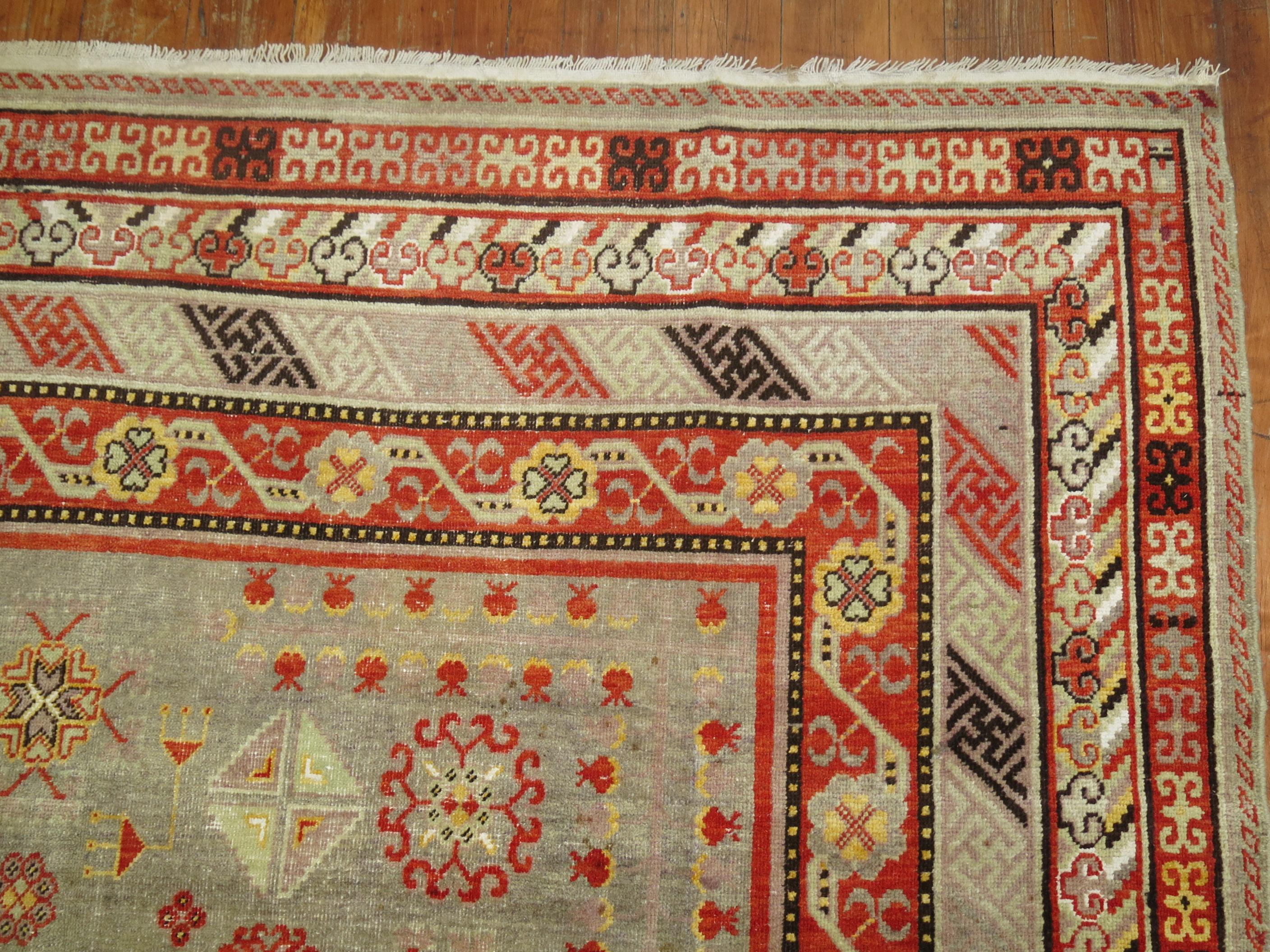 Großer grauer antiker Khotan-Teppich im Angebot 5