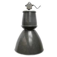 Grandes lampes industrielles pendantes émaillées grises
