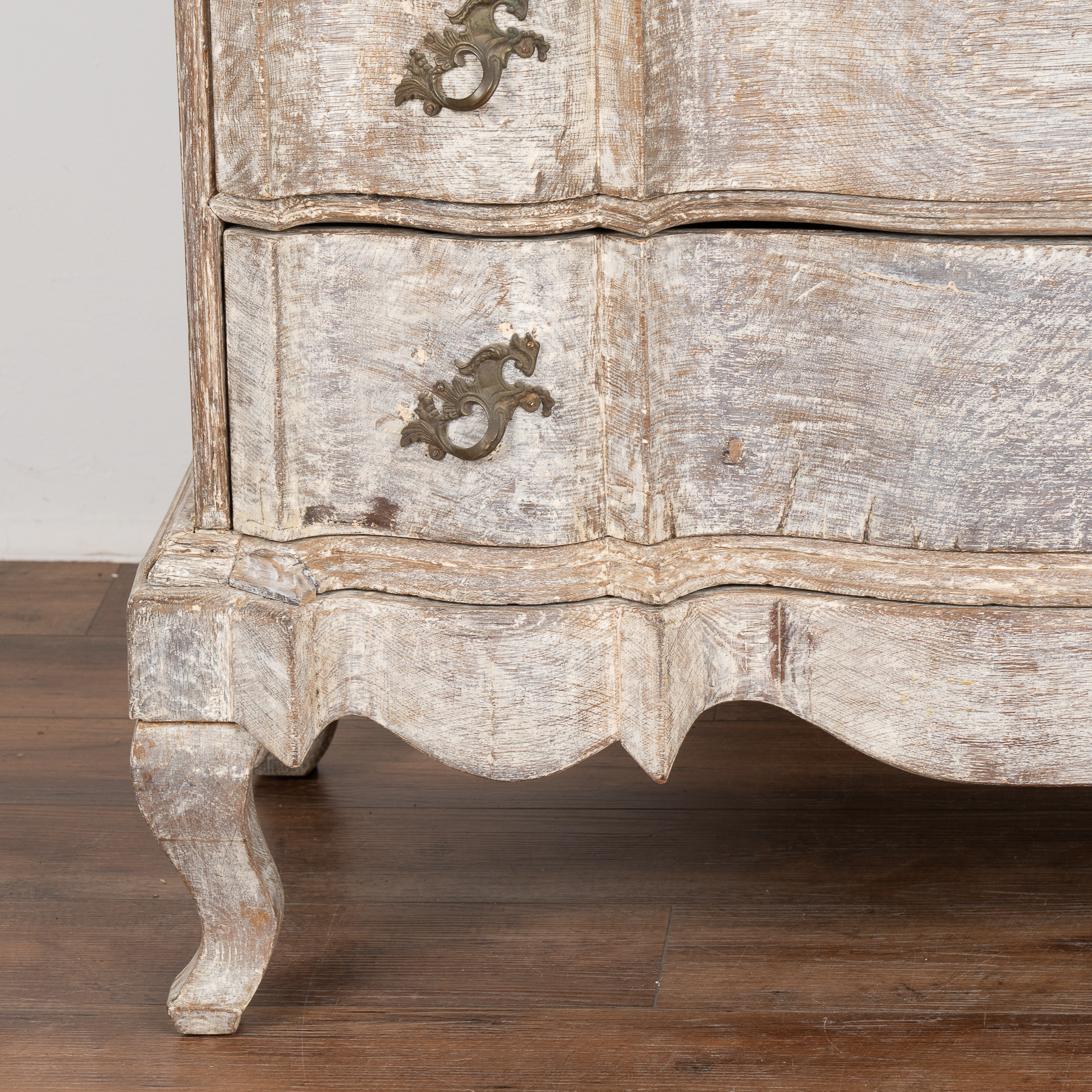 Large Gray Rococo Chest of Four Drawers, Sweden circa 1760-80 For Sale 4