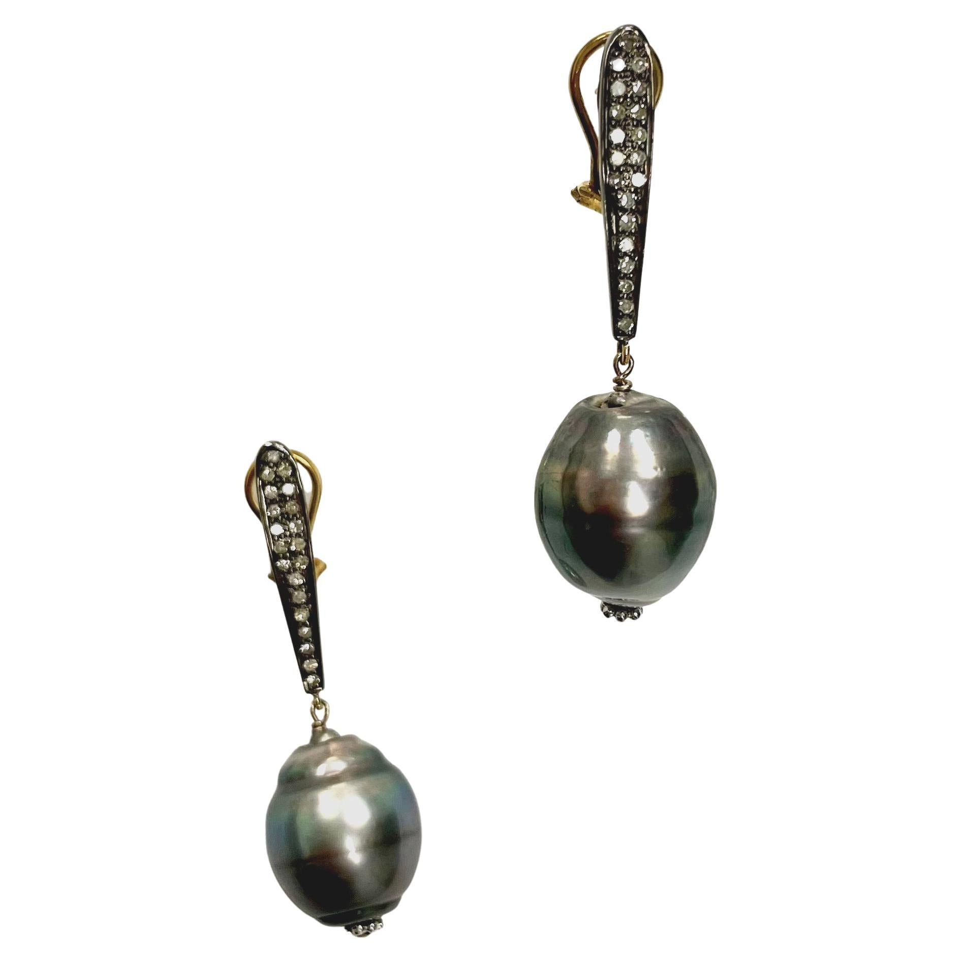 Large Gray Tahitian Pearl with Diamonds Earrings For Sale 1