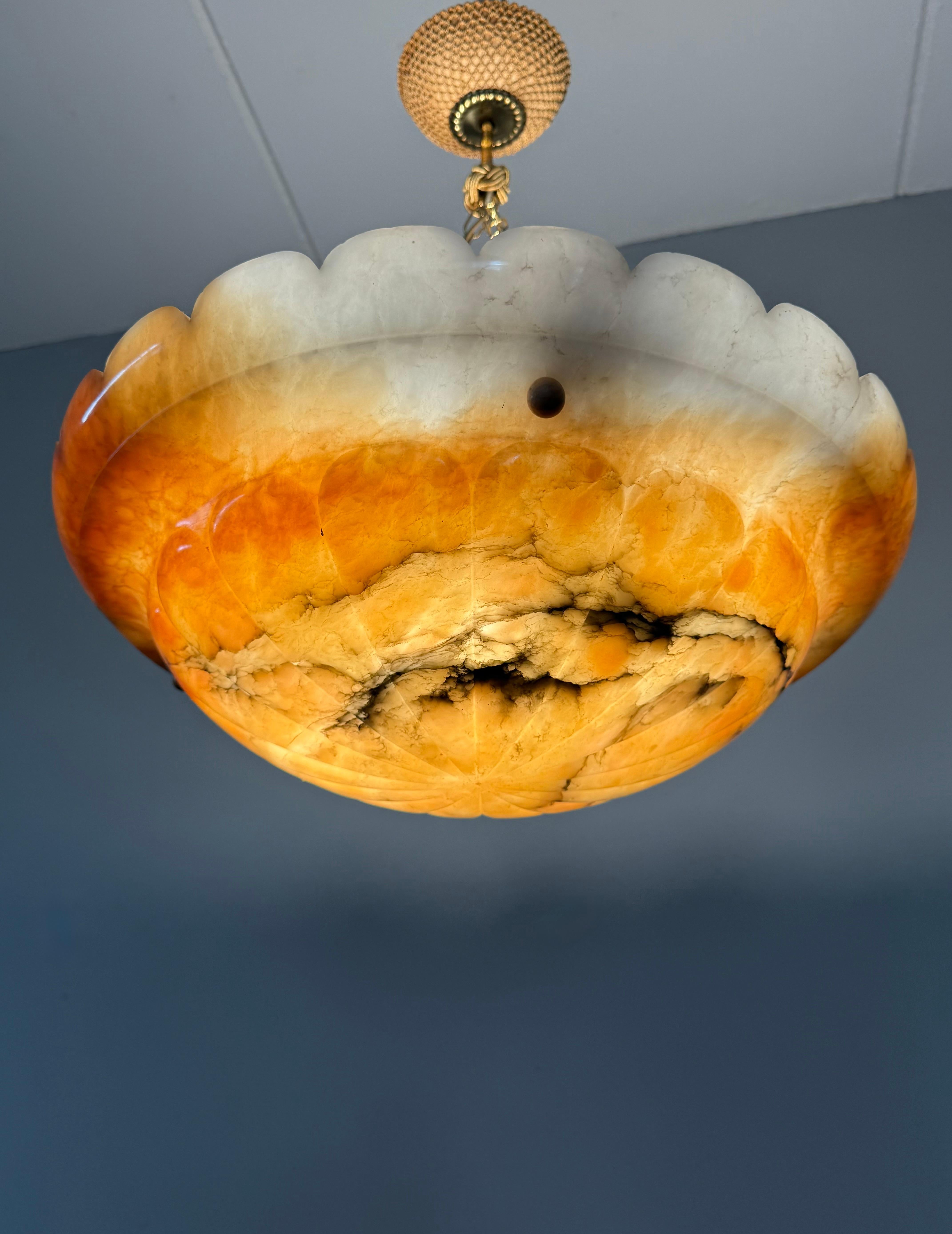 Art déco Grand et superbe Design, couleur poisson KOI Light, abat-jour en albâtre. en vente