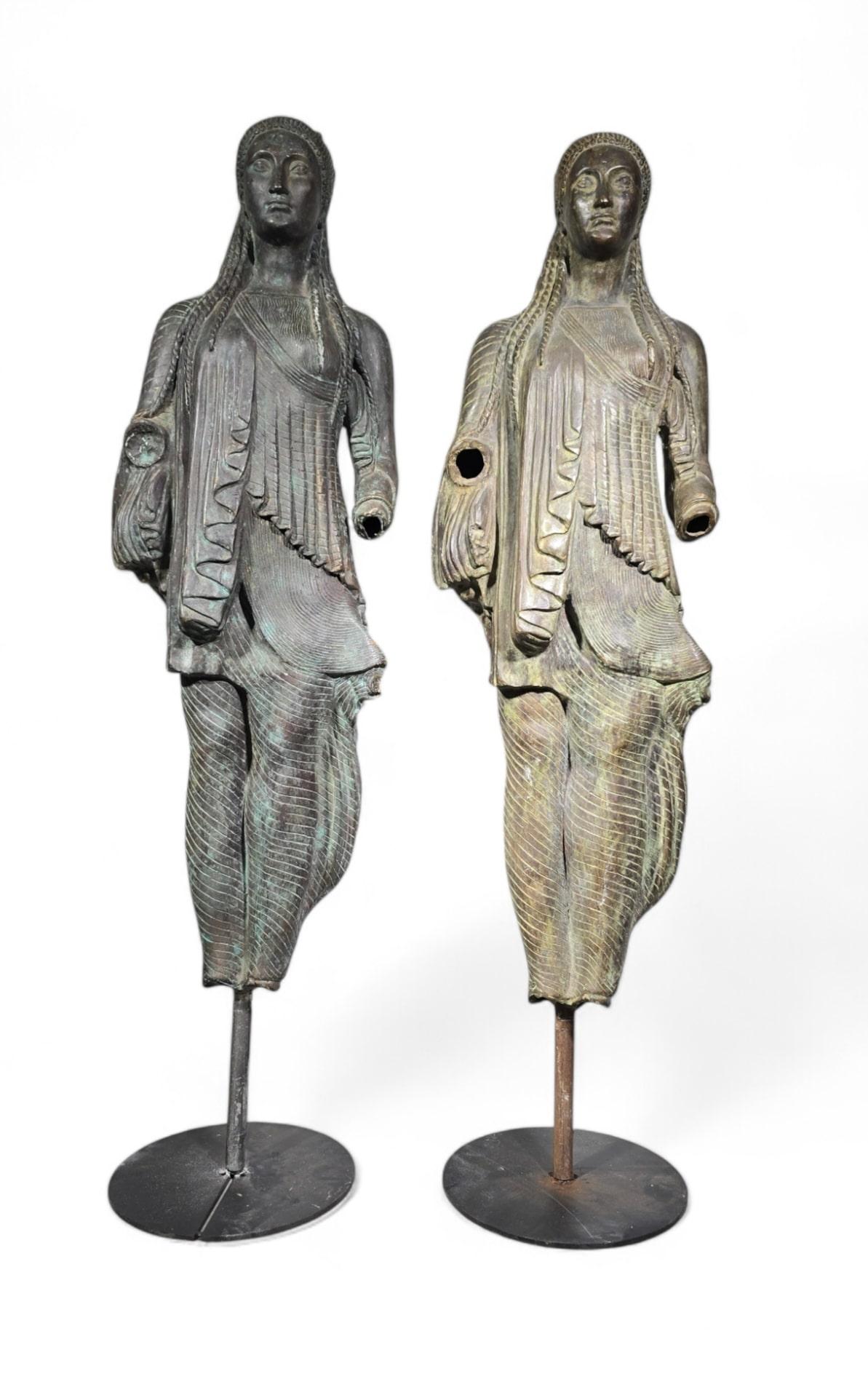 Large Greek bronze sculpture from the Achaean period  150 cm For Sale 5
